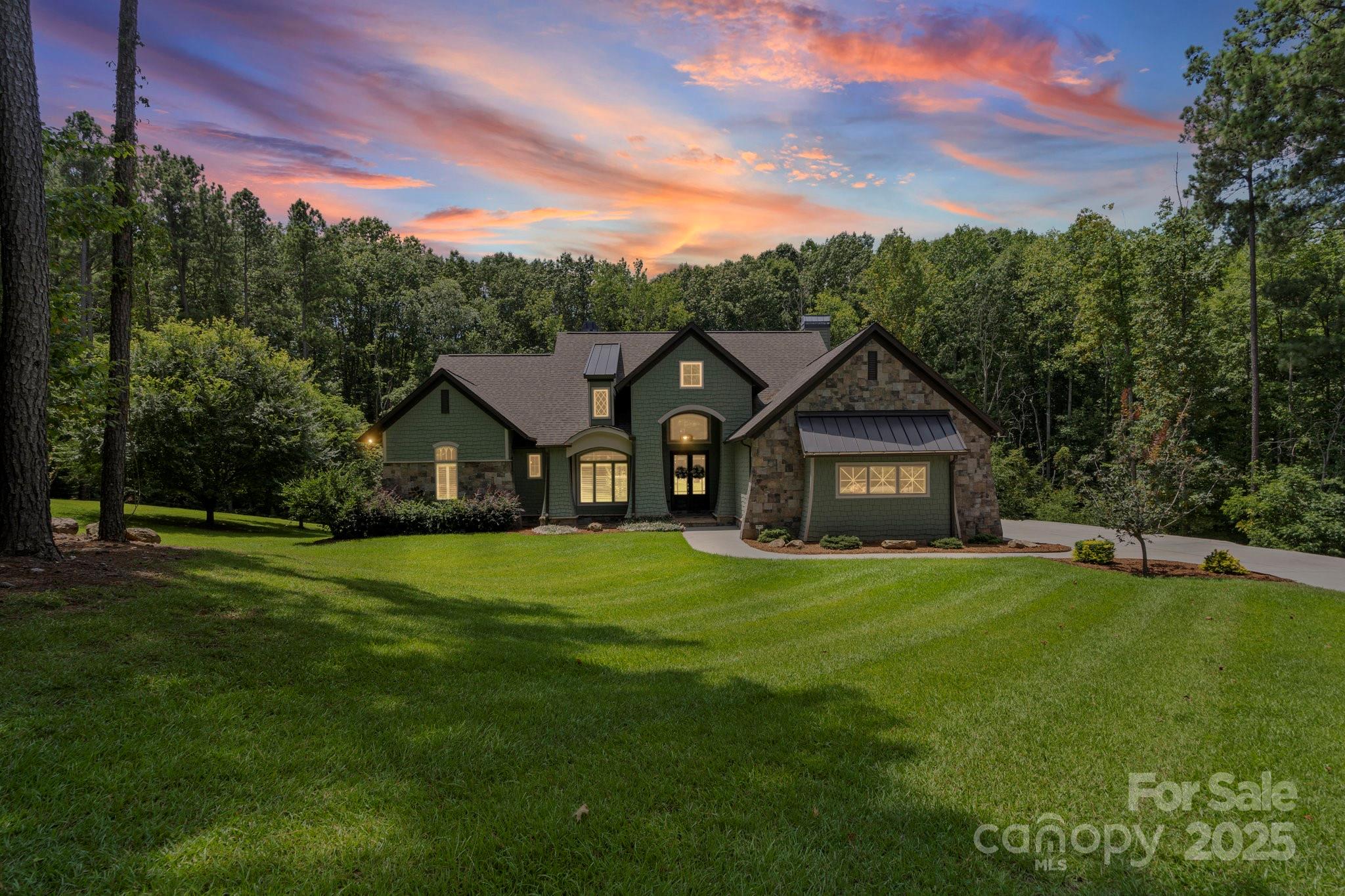 133 Wolf Hill Drive Property Photo 1