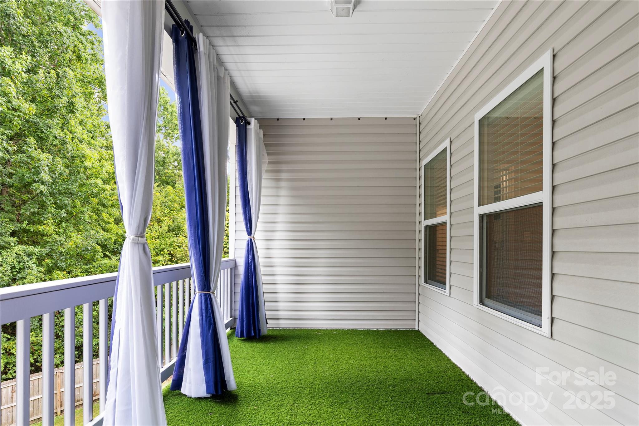 5050 Abbington Way Property Photo 13