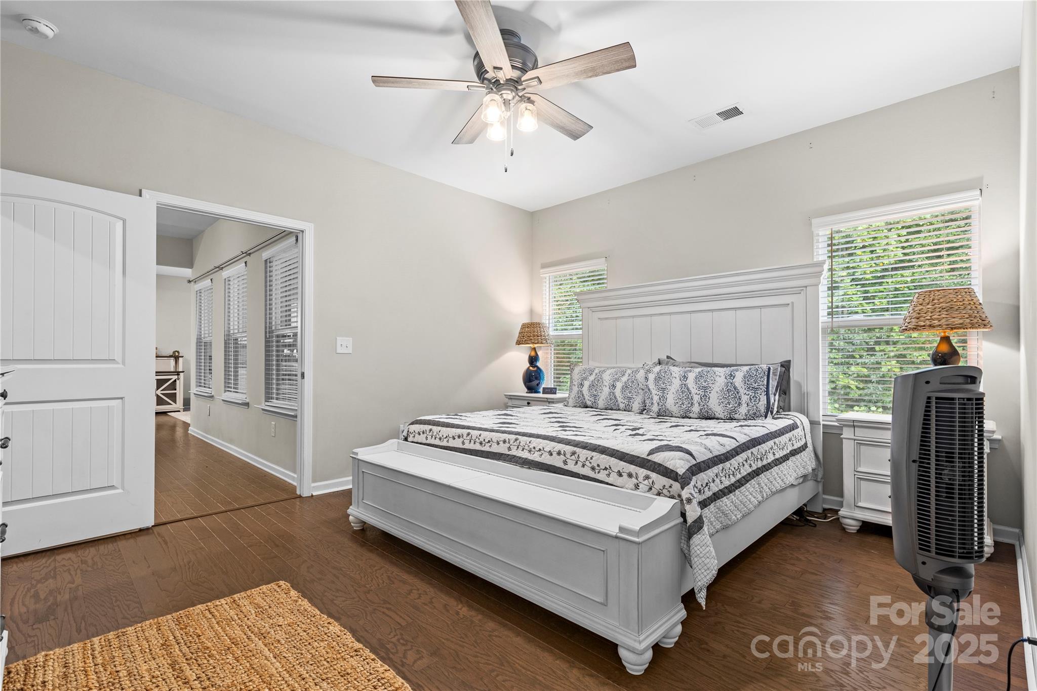 5050 Abbington Way Property Photo 16