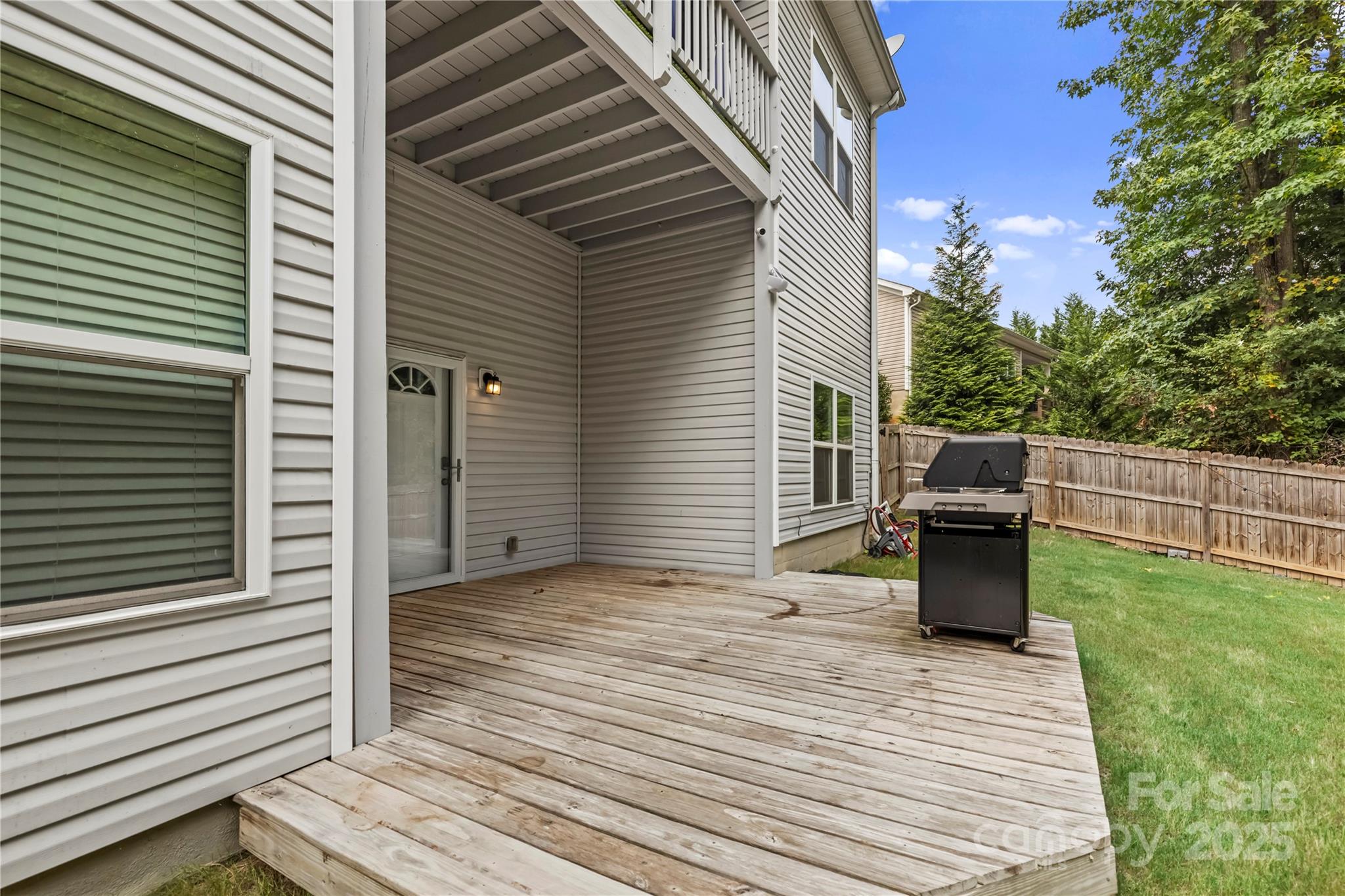 5050 Abbington Way Property Photo 34