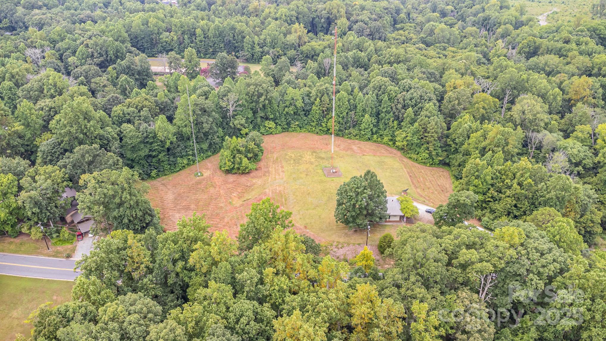 633 Patterson Street Property Photo 4