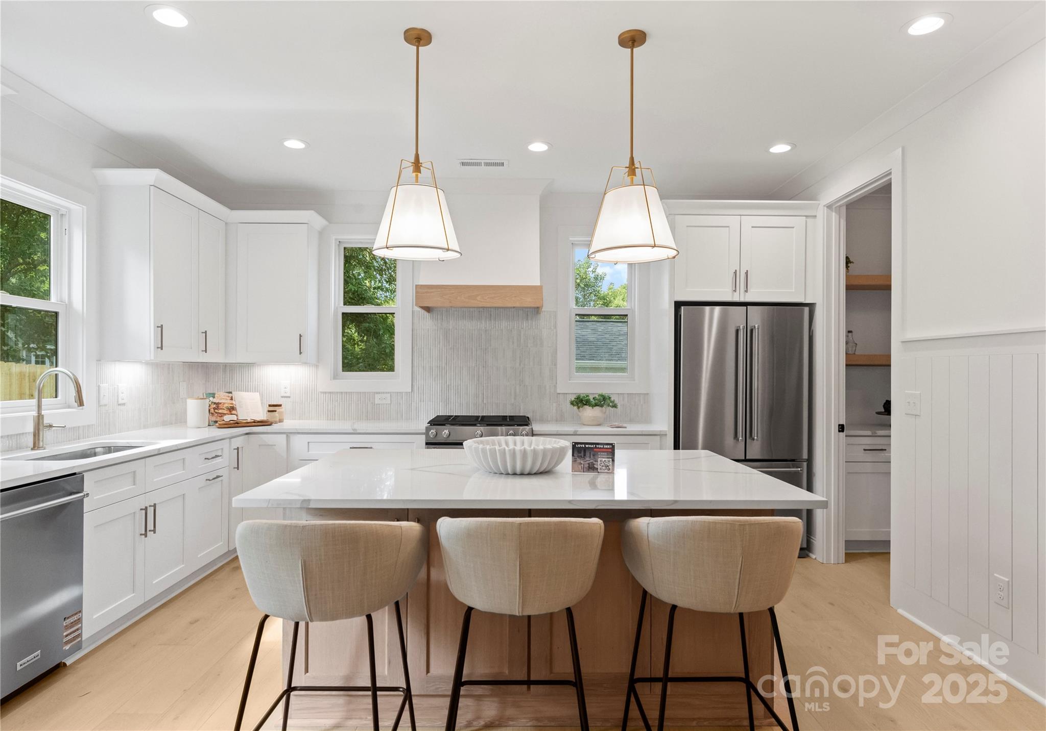 300 Gene Avenue Property Photo 1