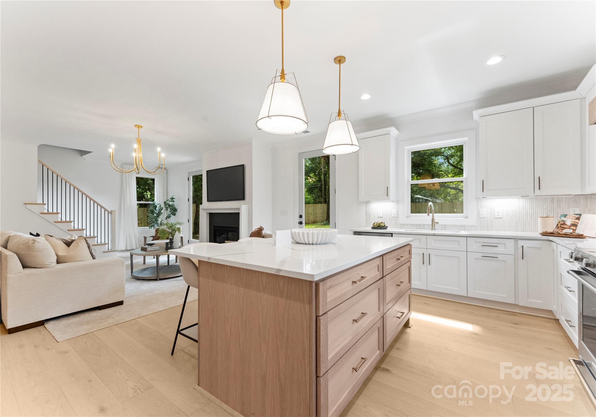 300 Gene Avenue Property Photo 3