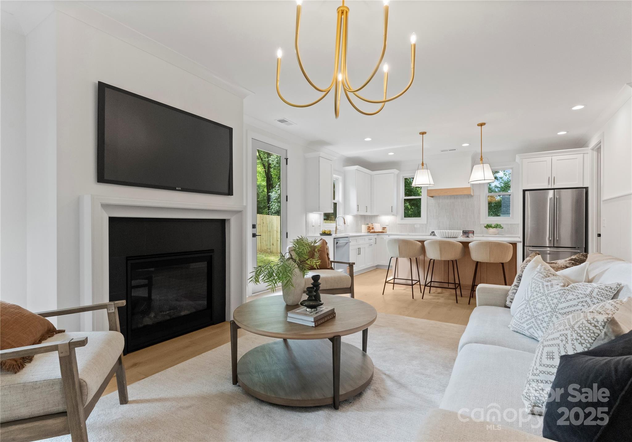 300 Gene Avenue Property Photo 5