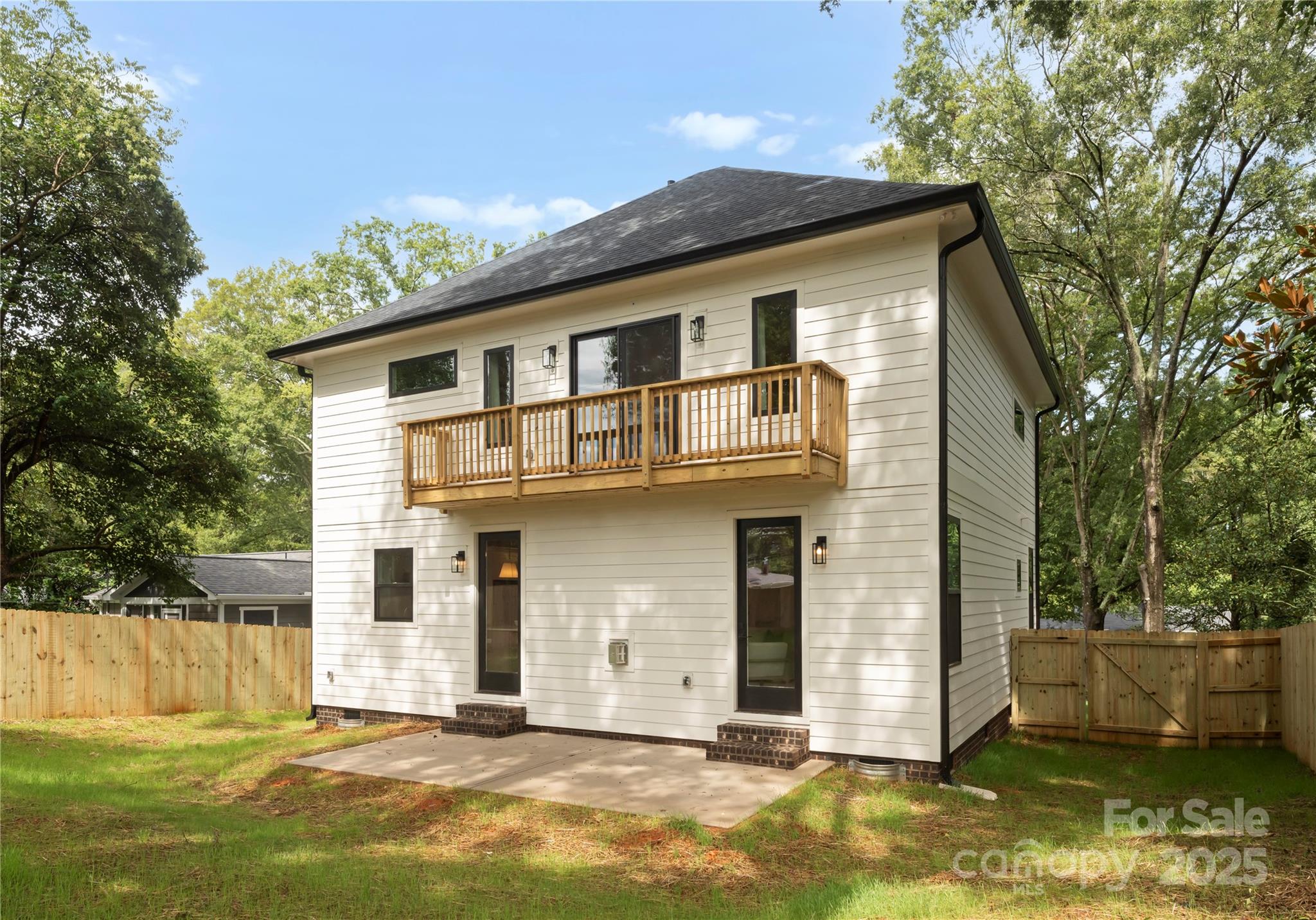 300 Gene Avenue Property Photo 20