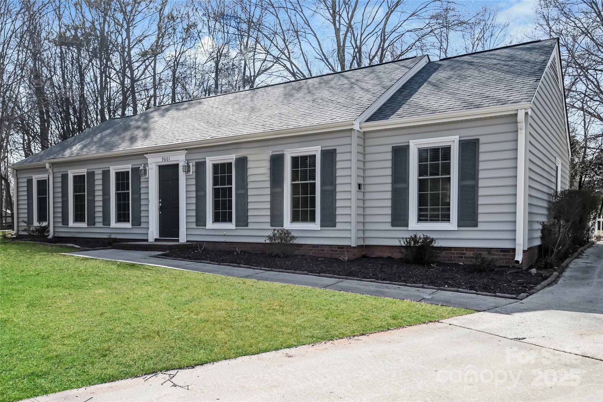 9601 Cloverwood Court Property Photo 2