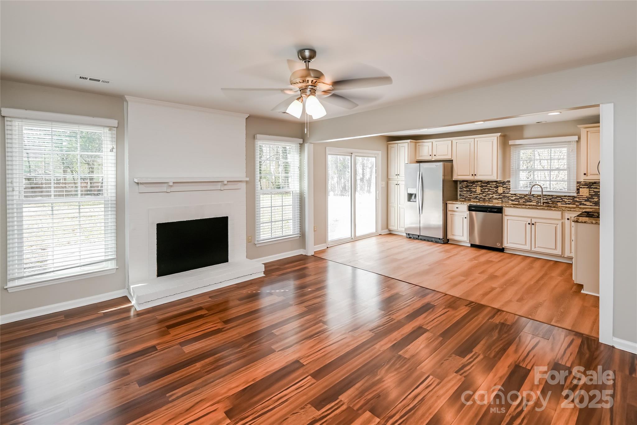 9601 Cloverwood Court Property Photo 3