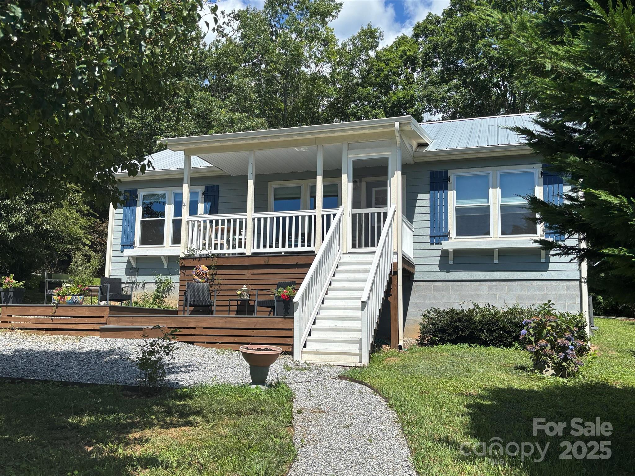 540 Crescent Street Property Photo 1