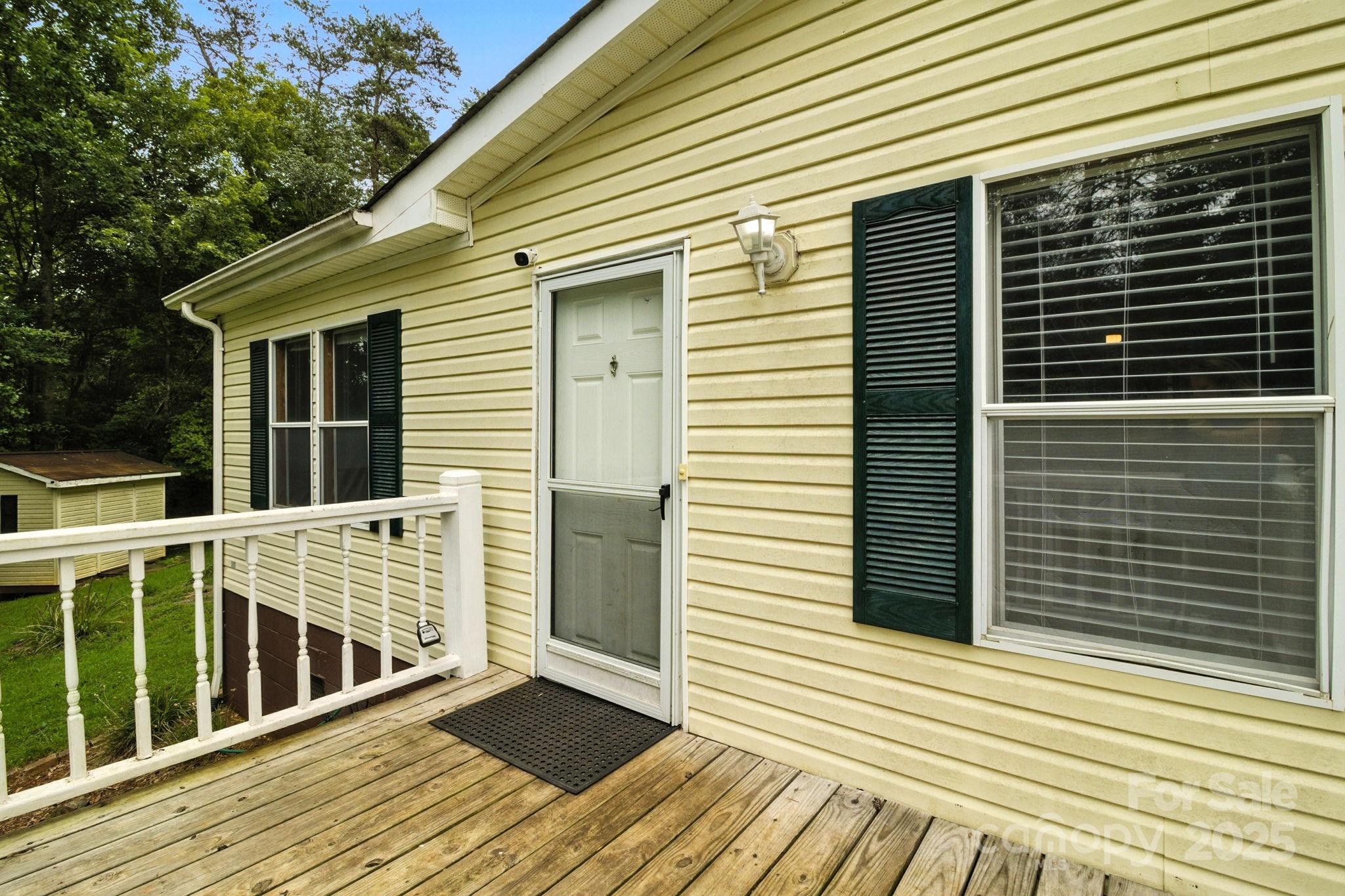 6337 Fairlane Street Property Photo 3