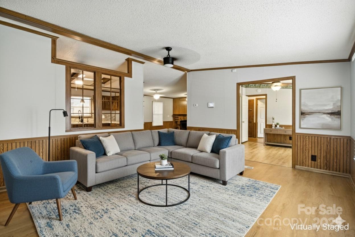 6337 Fairlane Street Property Photo 6