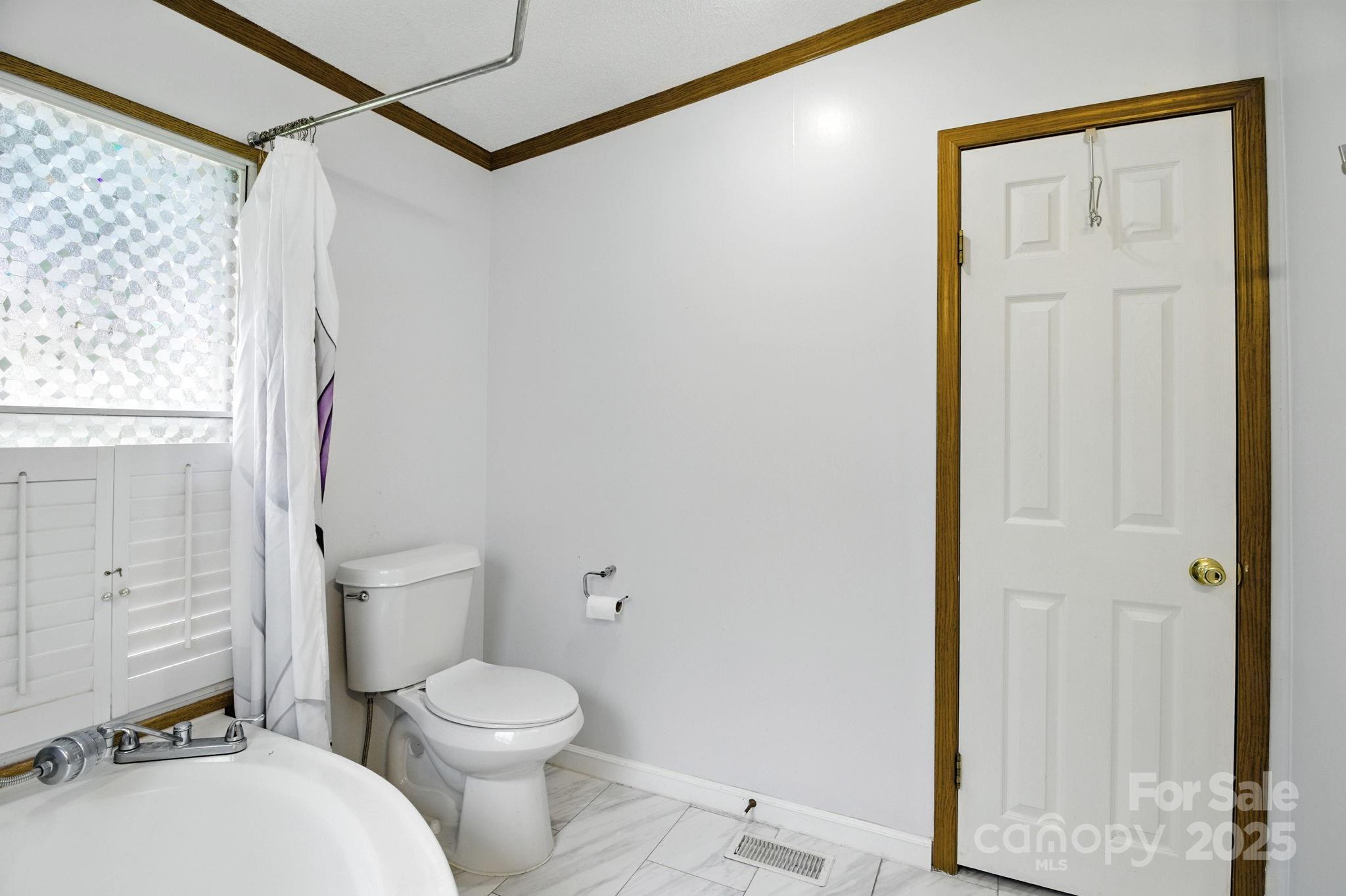 6337 Fairlane Street Property Photo 11