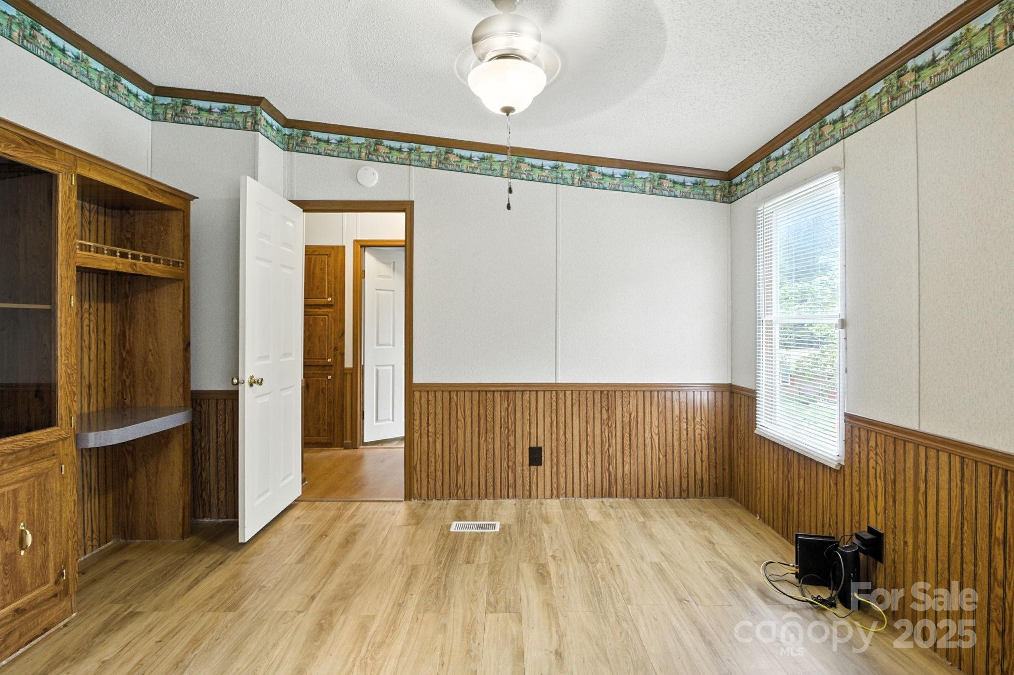 6337 Fairlane Street Property Photo 12