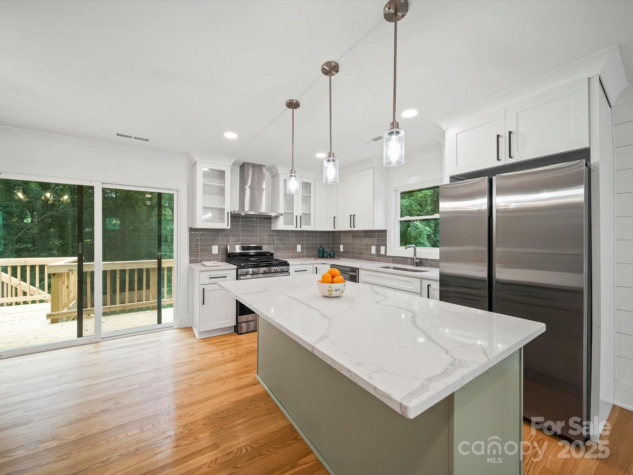 7115 Brynhurst Drive Property Photo 1