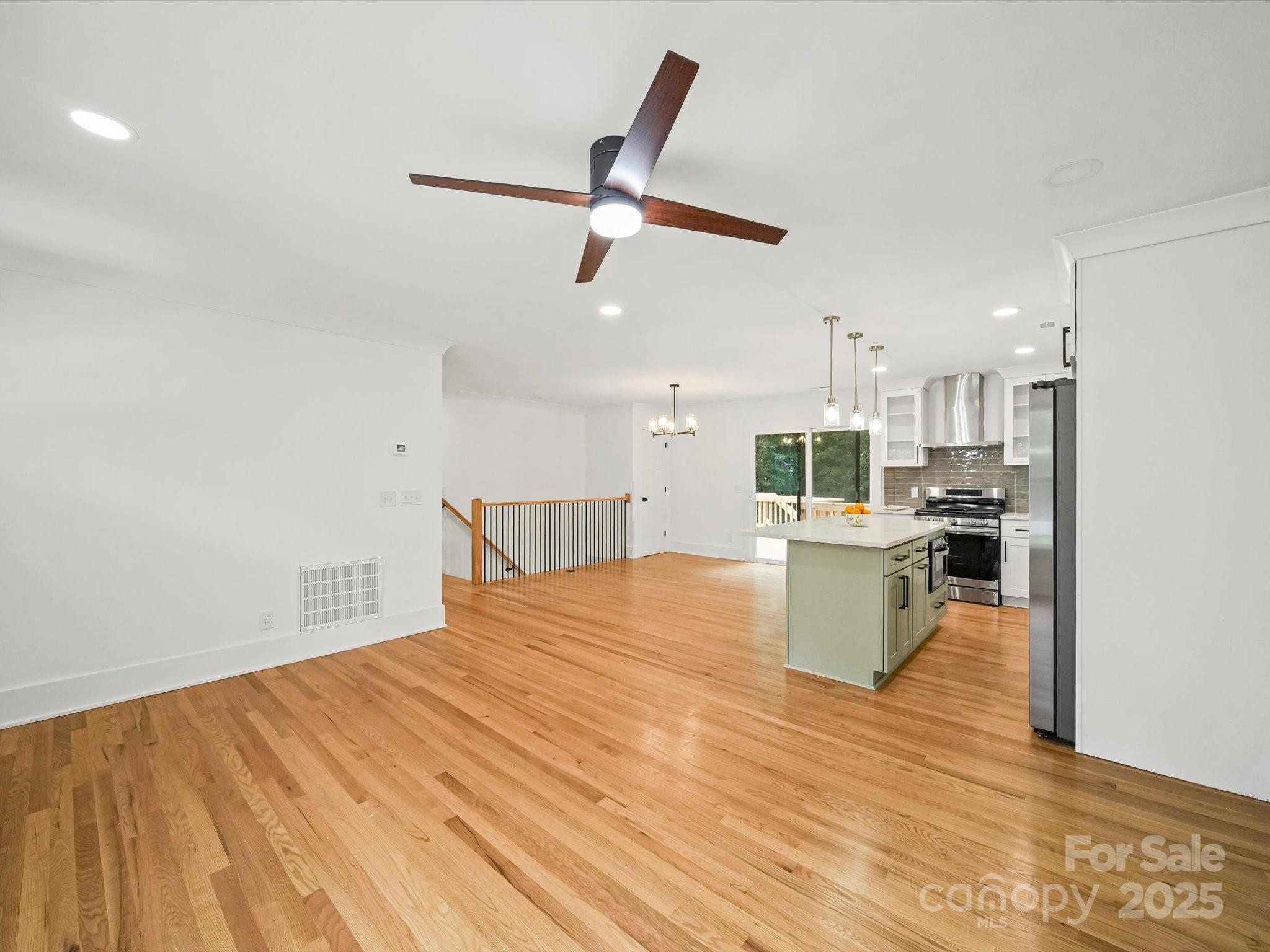 7115 Brynhurst Drive Property Photo 7