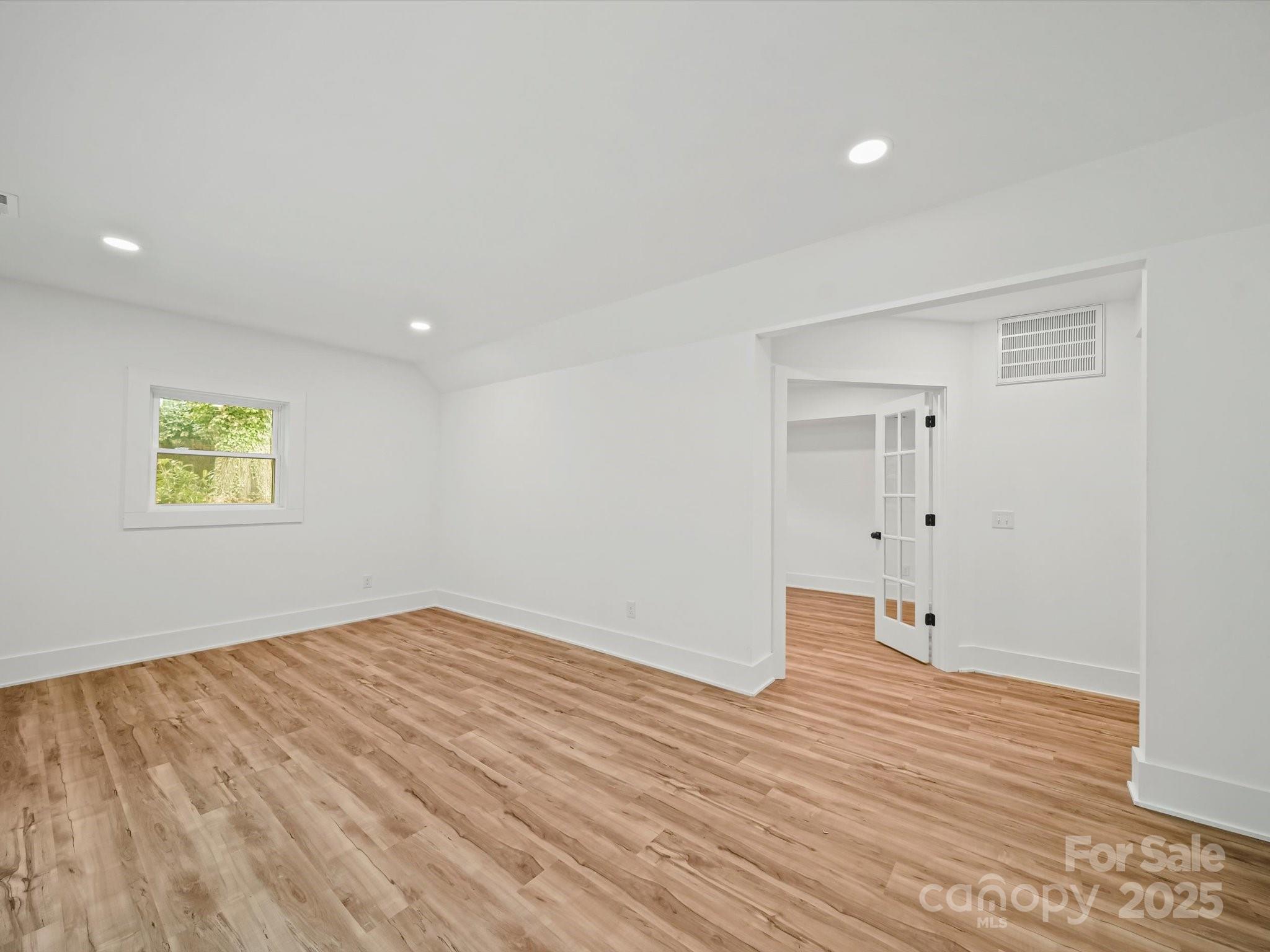 7115 Brynhurst Drive Property Photo 23