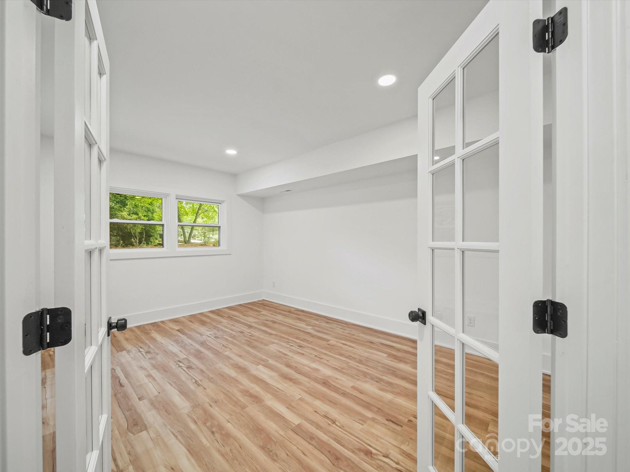 7115 Brynhurst Drive Property Photo 31