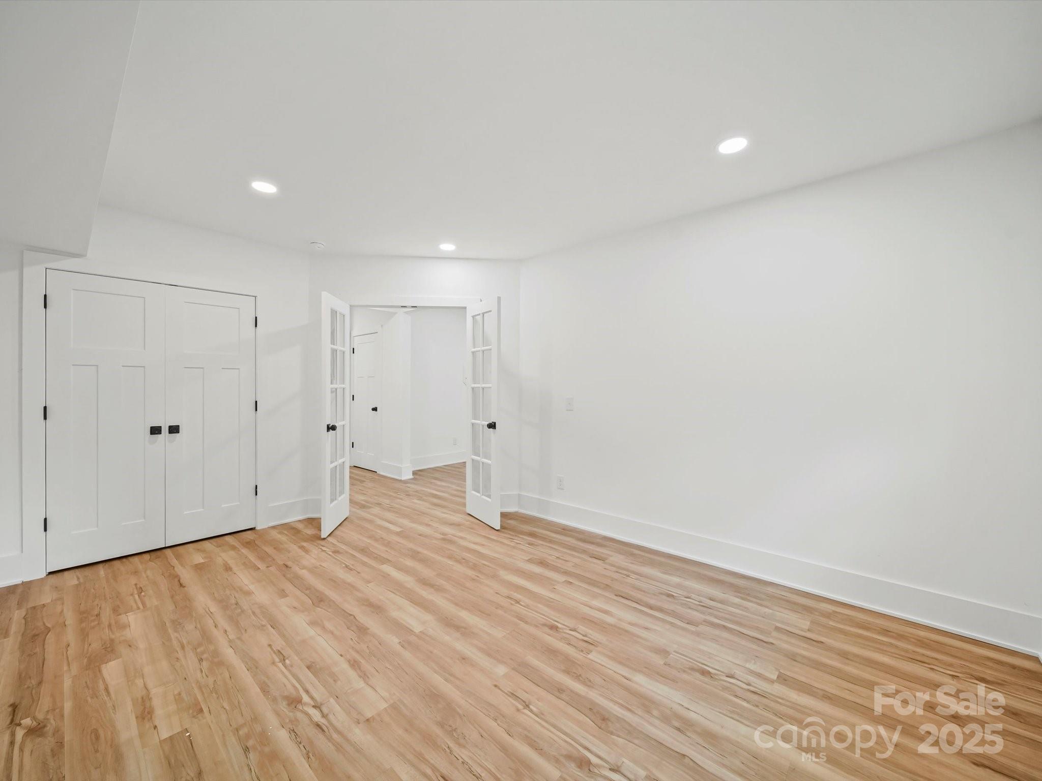 7115 Brynhurst Drive Property Photo 32