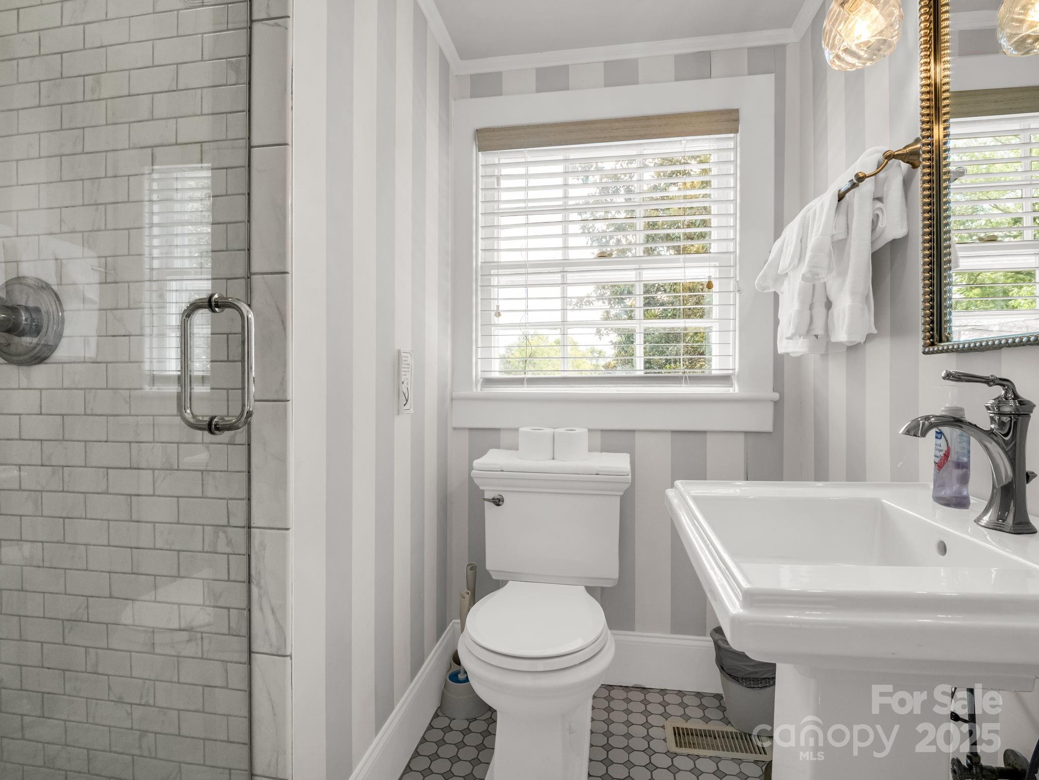 191 W 6th Street Property Photo 17