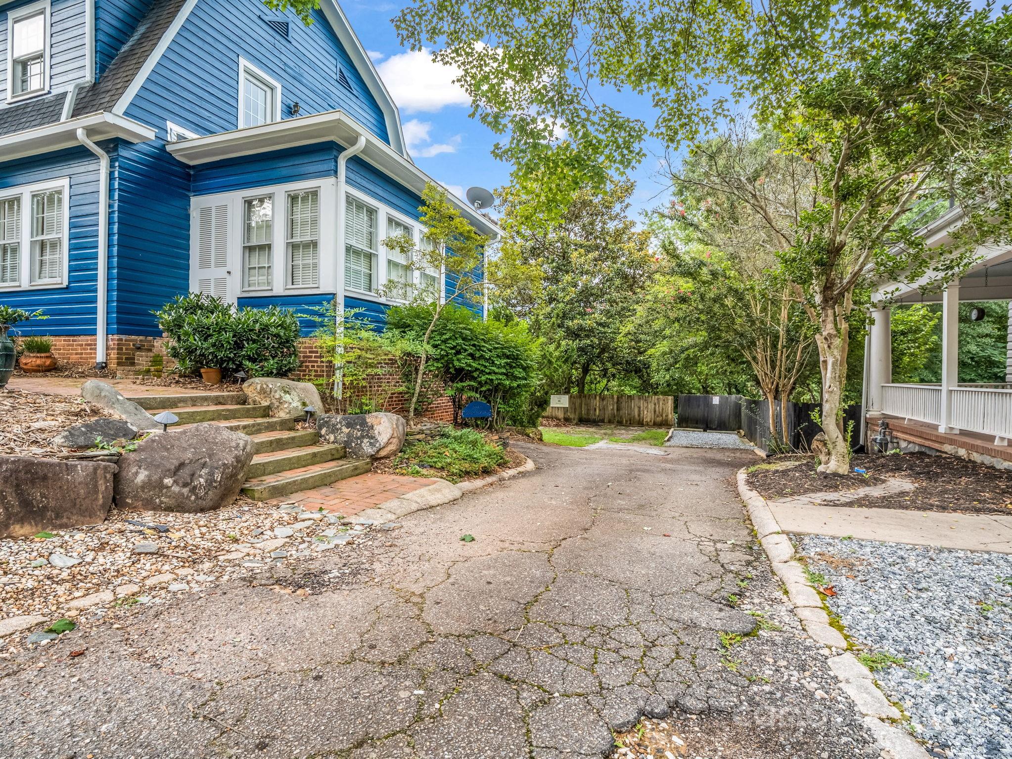 191 W 6th Street Property Photo 30