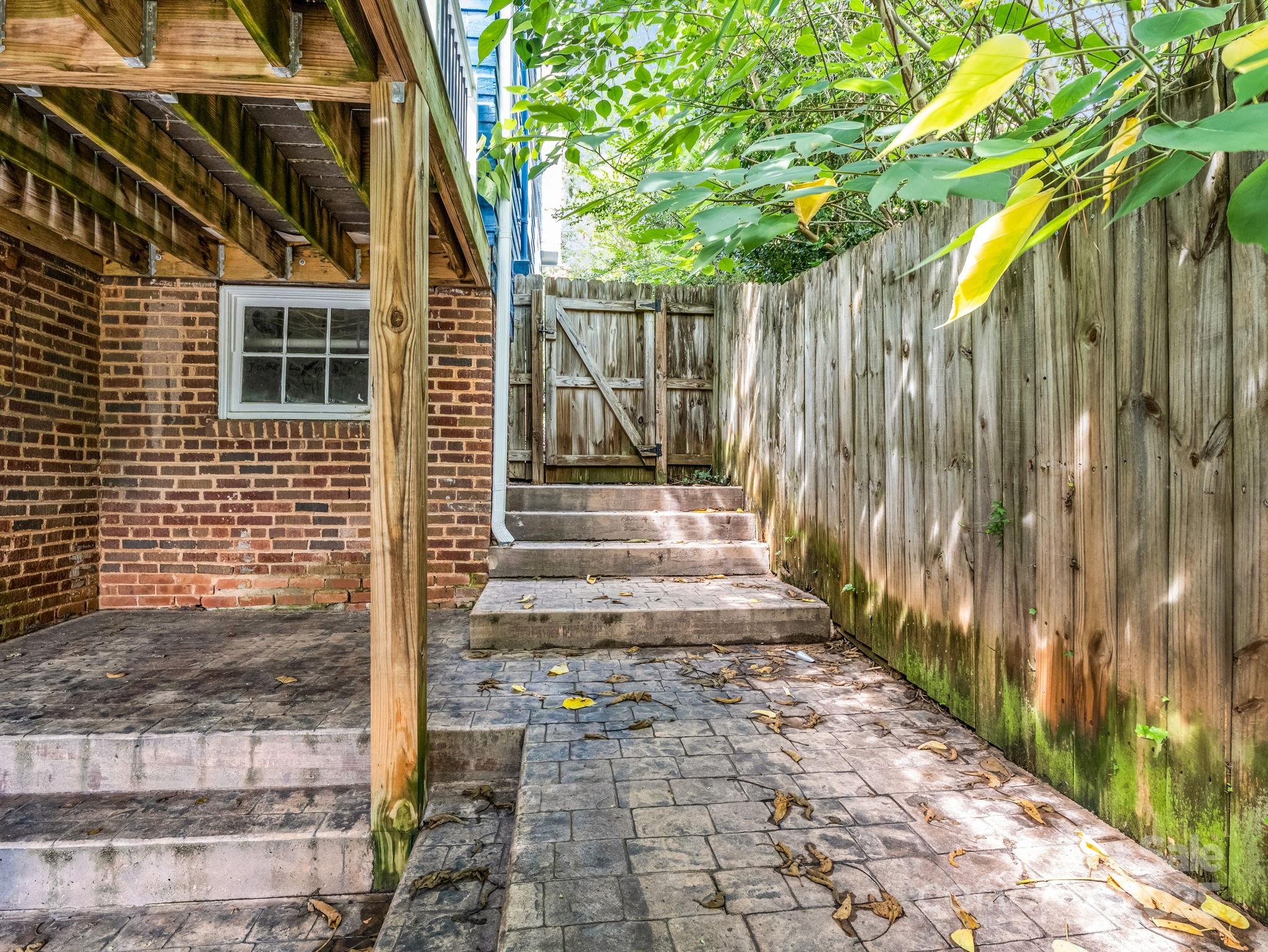 191 W 6th Street Property Photo 36