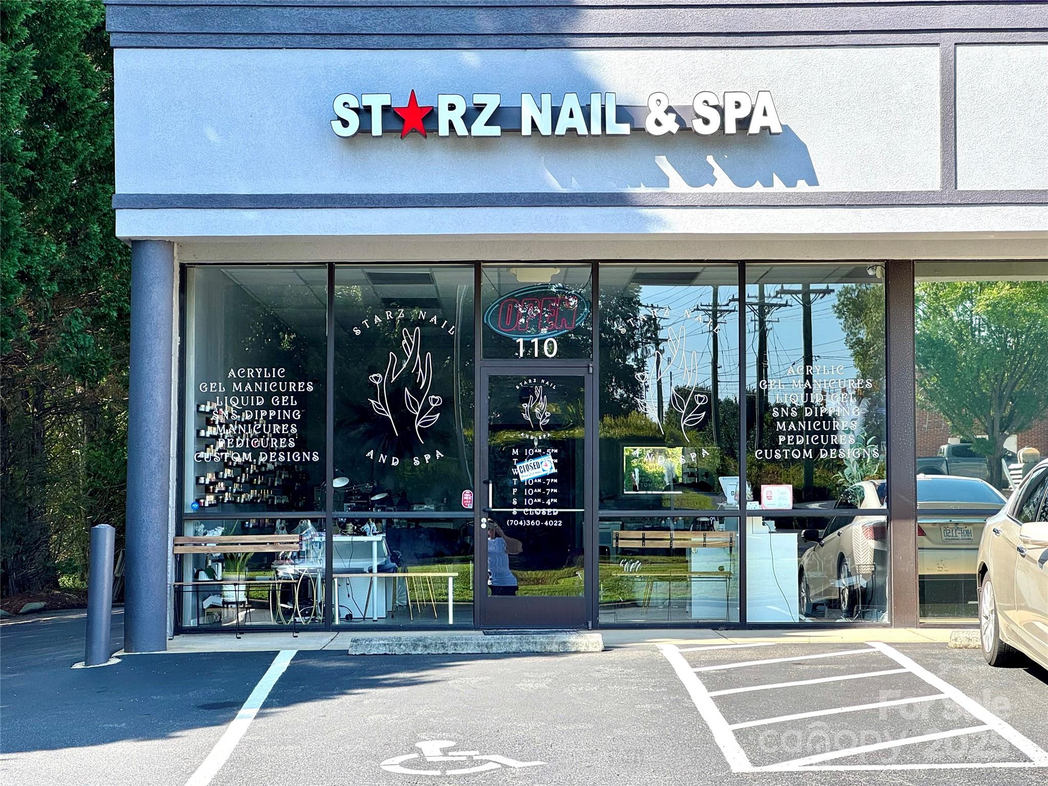 110 Charleston Drive 110 Property Photo 3