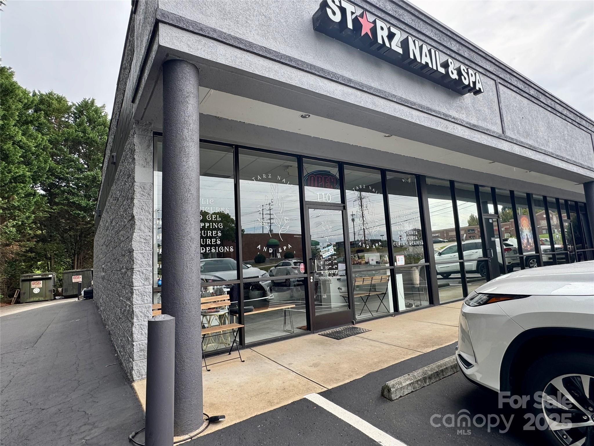 110 Charleston Drive 110 Property Photo 4