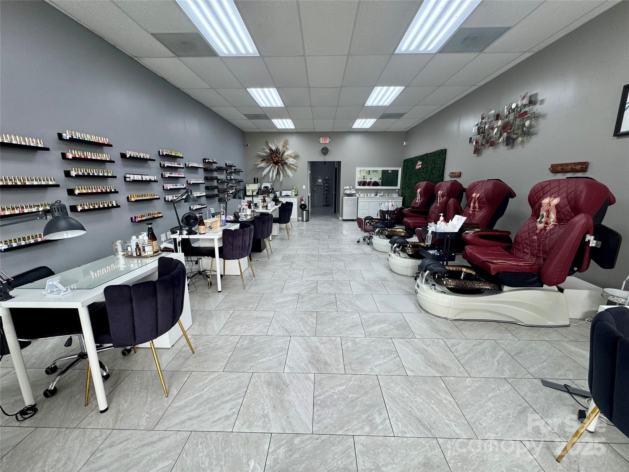 110 Charleston Drive 110 Property Photo 6