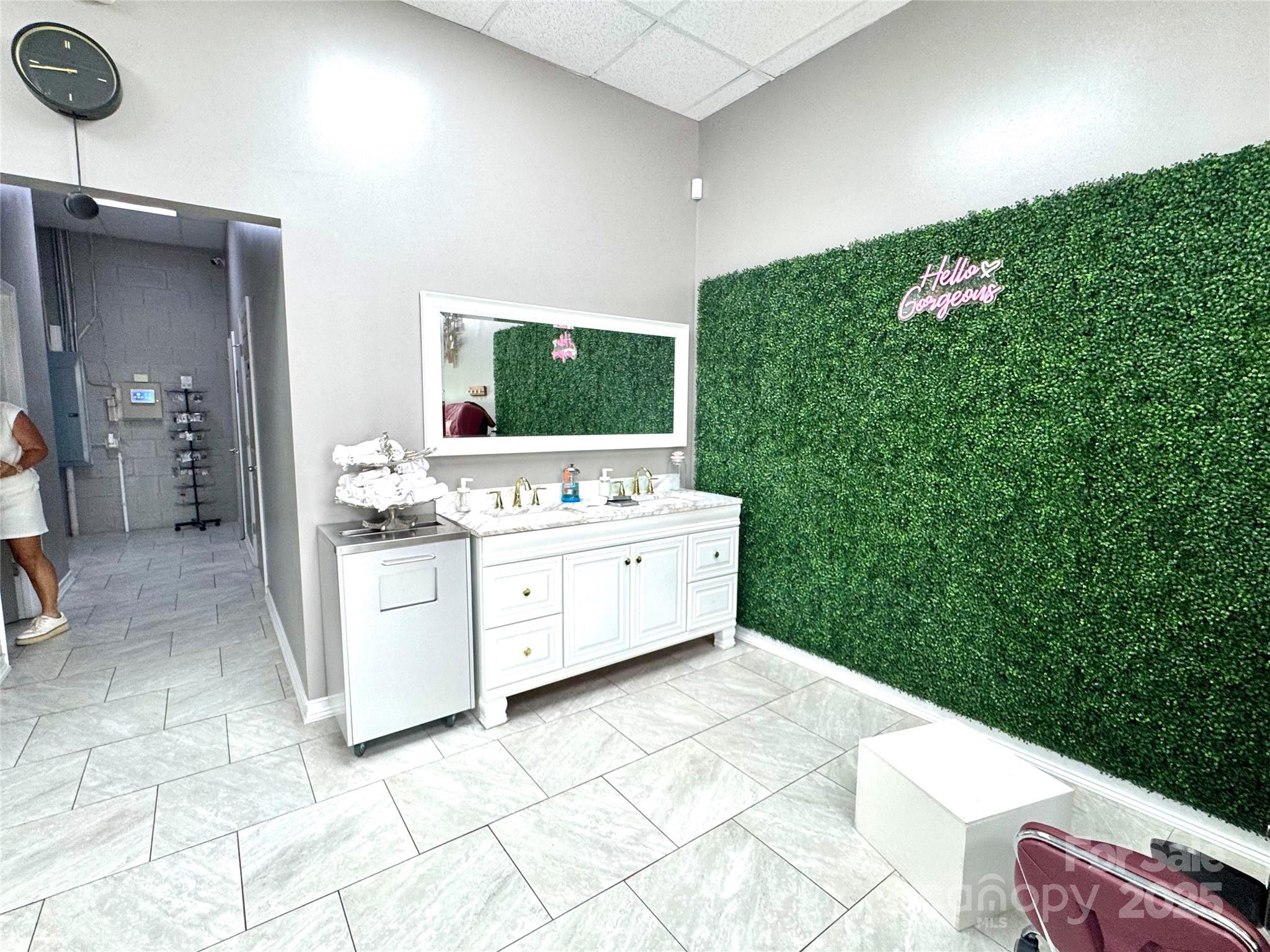 110 Charleston Drive 110 Property Photo 8