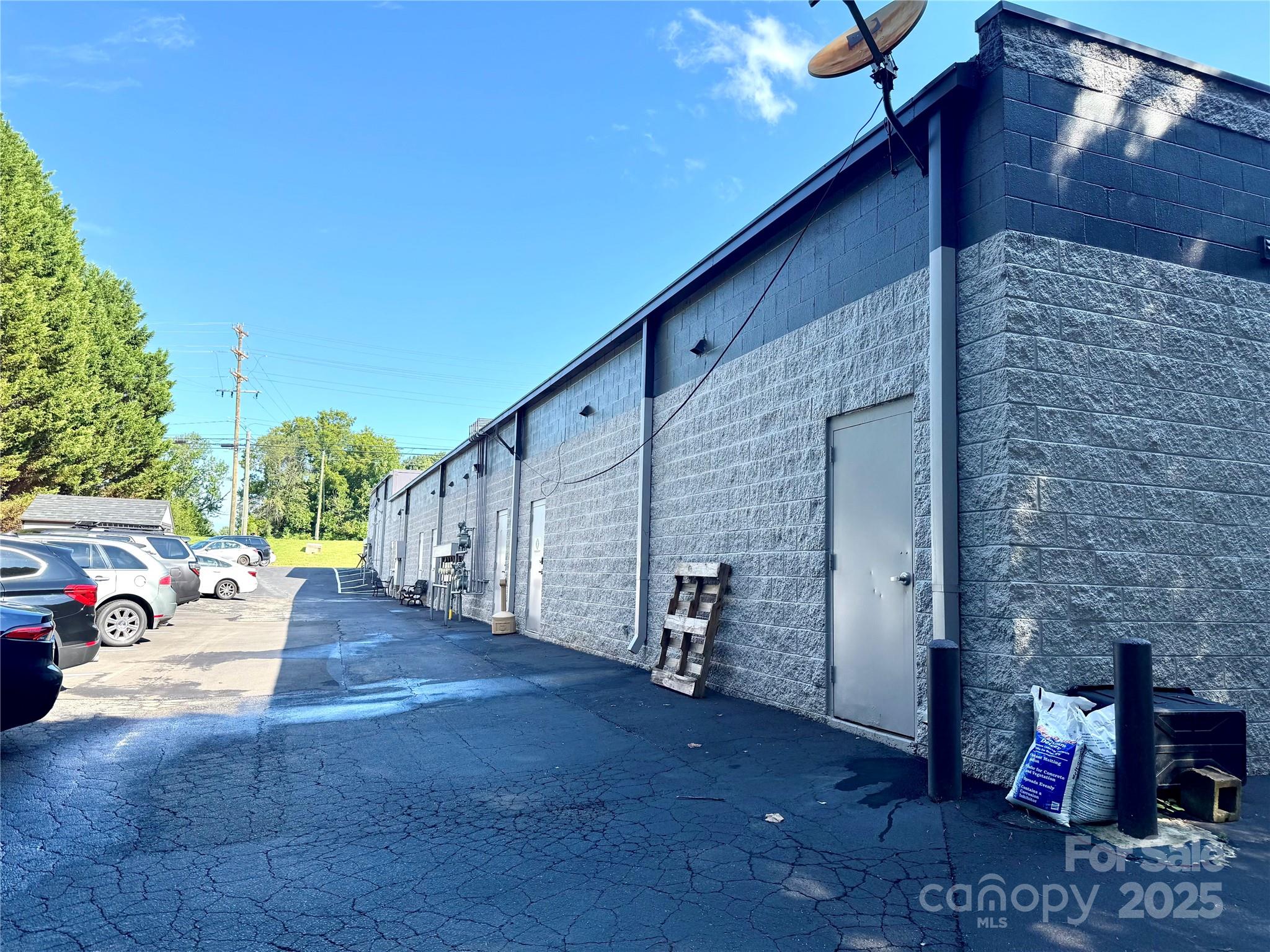 110 Charleston Drive 110 Property Photo 17