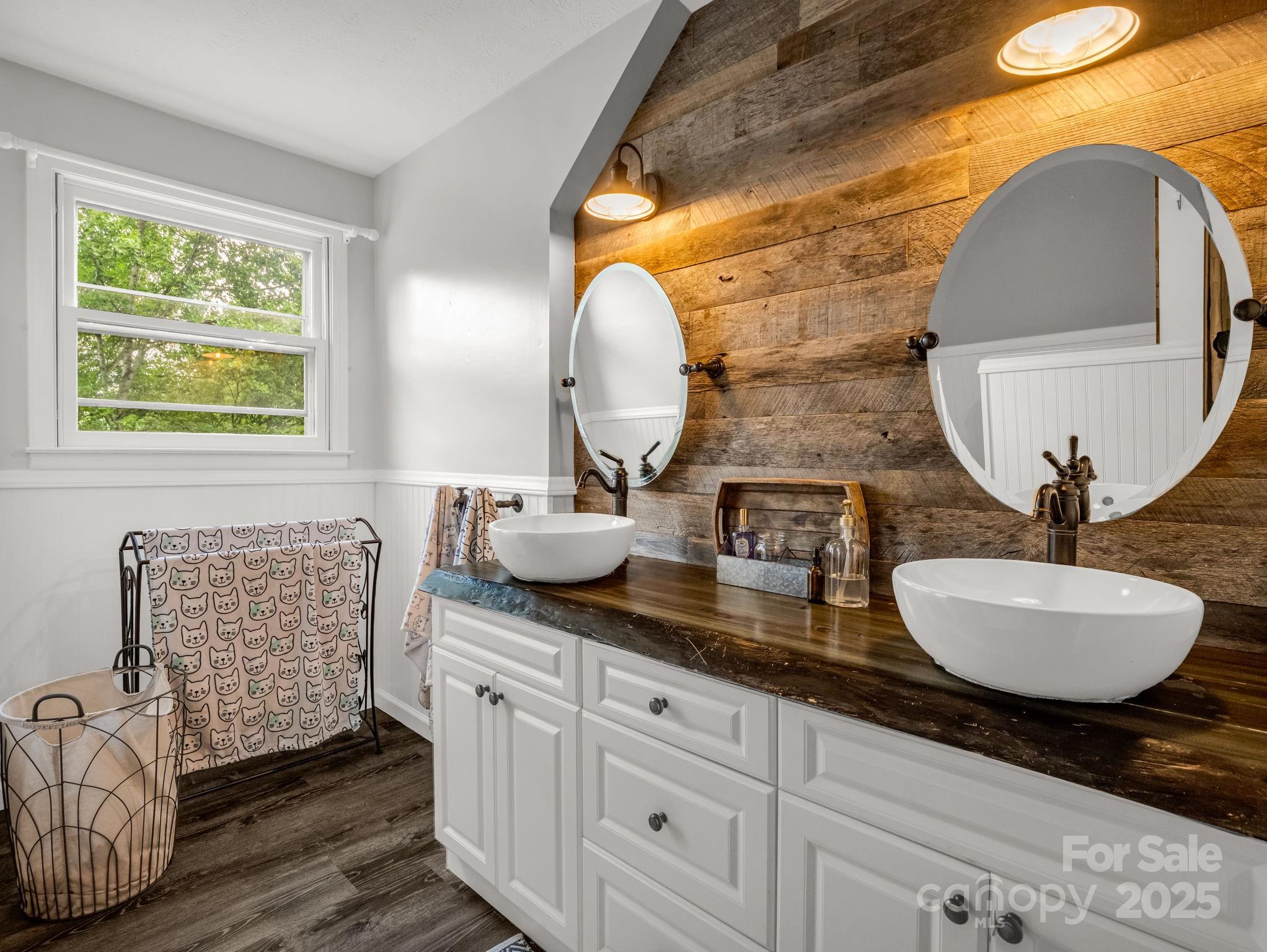 1145 Bearwallow Mountain Road Property Photo 32