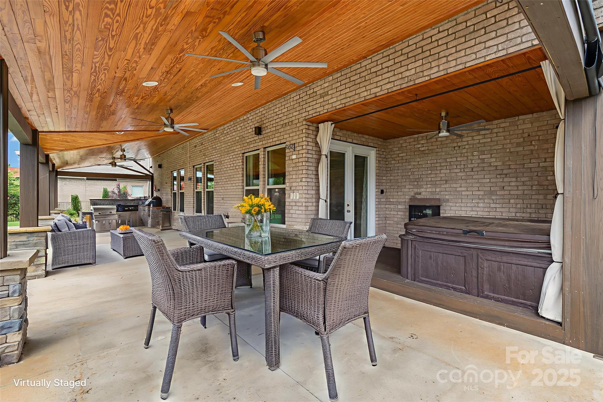 4071 Thames Circle Property Photo 2