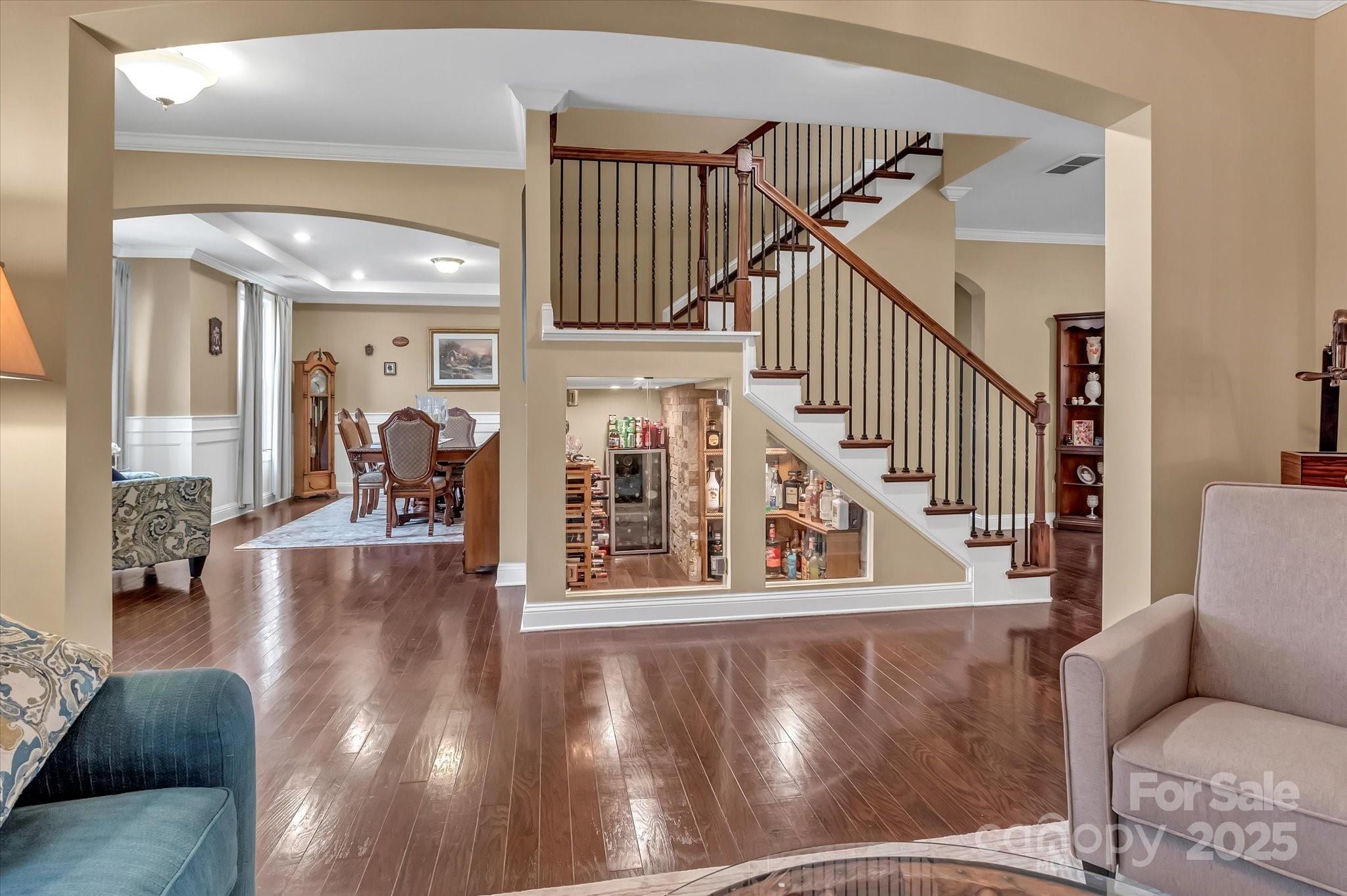 4071 Thames Circle Property Photo 8