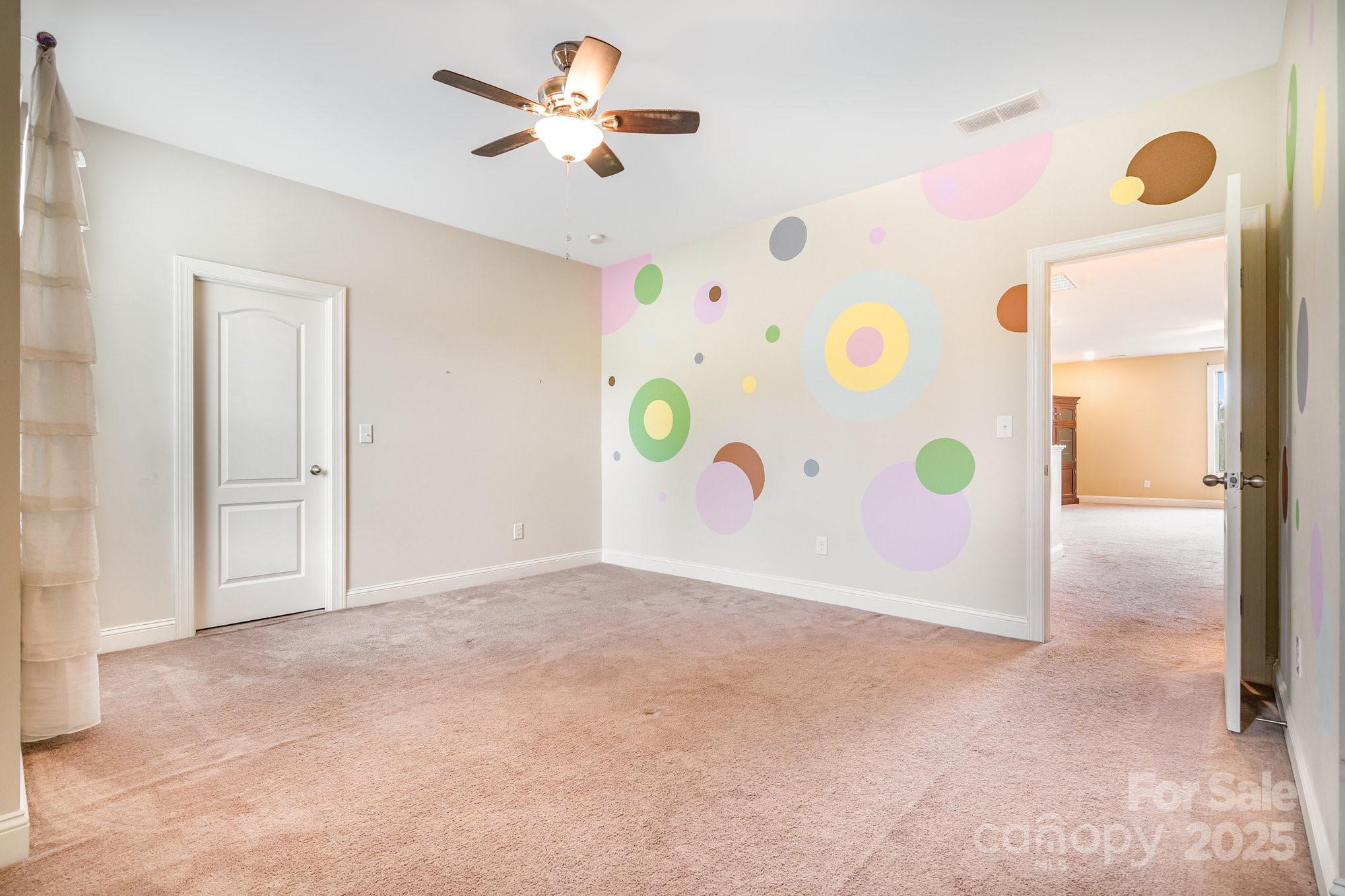 4071 Thames Circle Property Photo 16