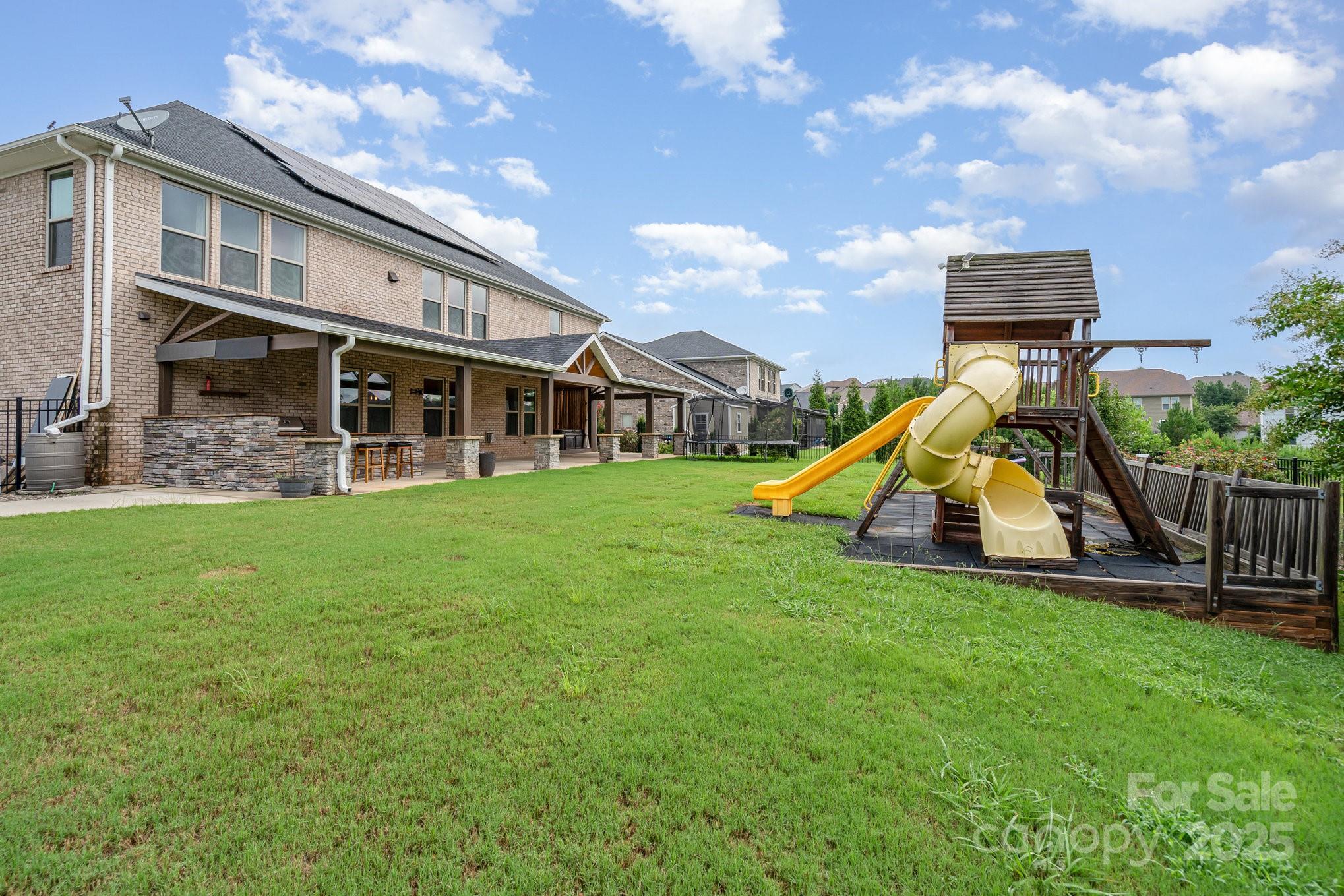 4071 Thames Circle Property Photo 20