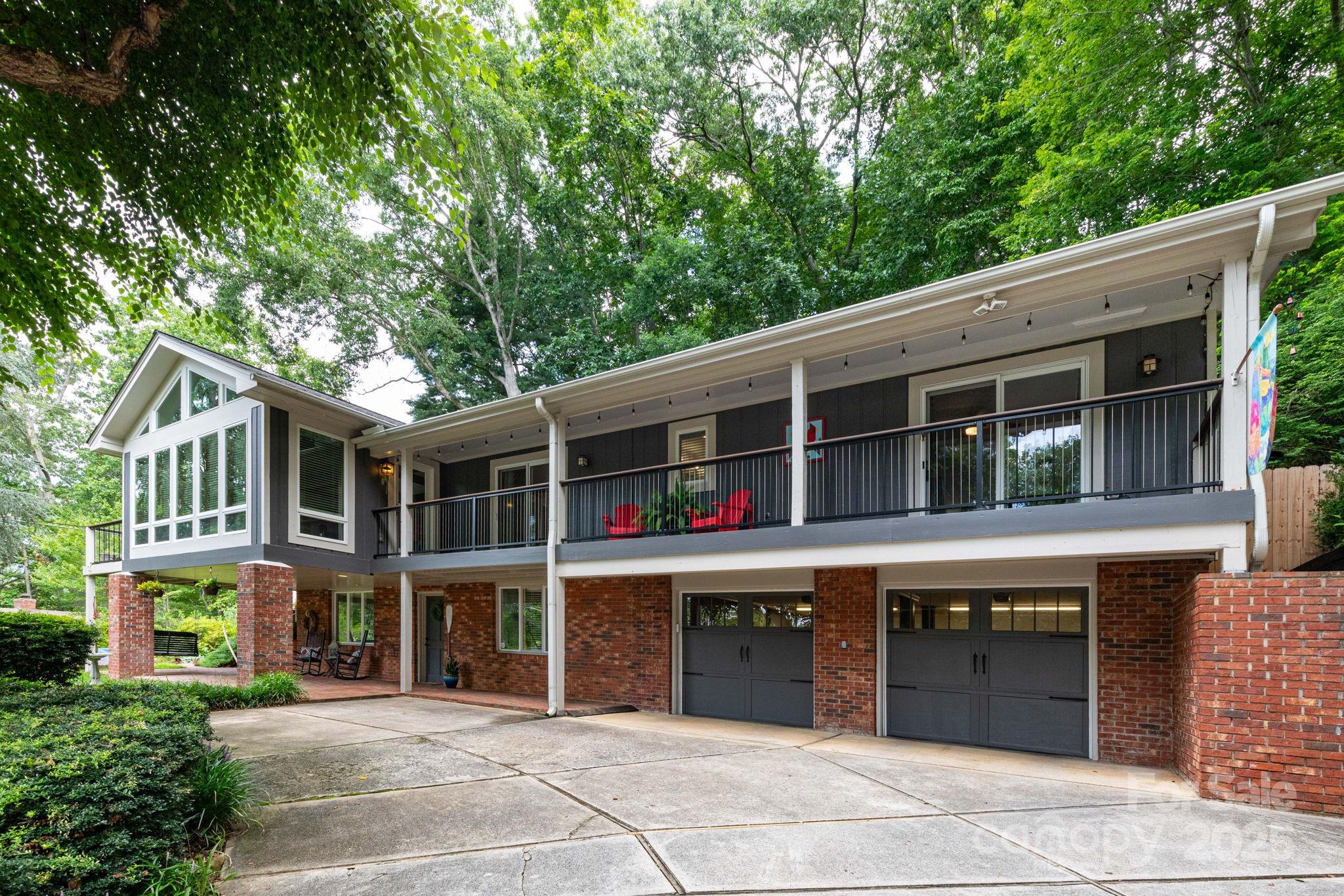 95 Harmon Avenue Property Photo 1