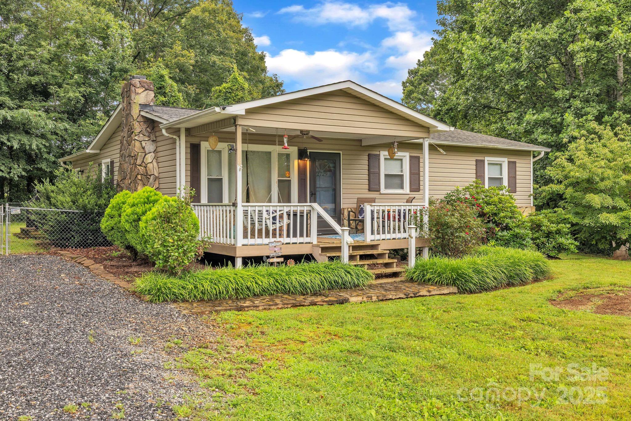 2729 Horseford Road Property Photo 1