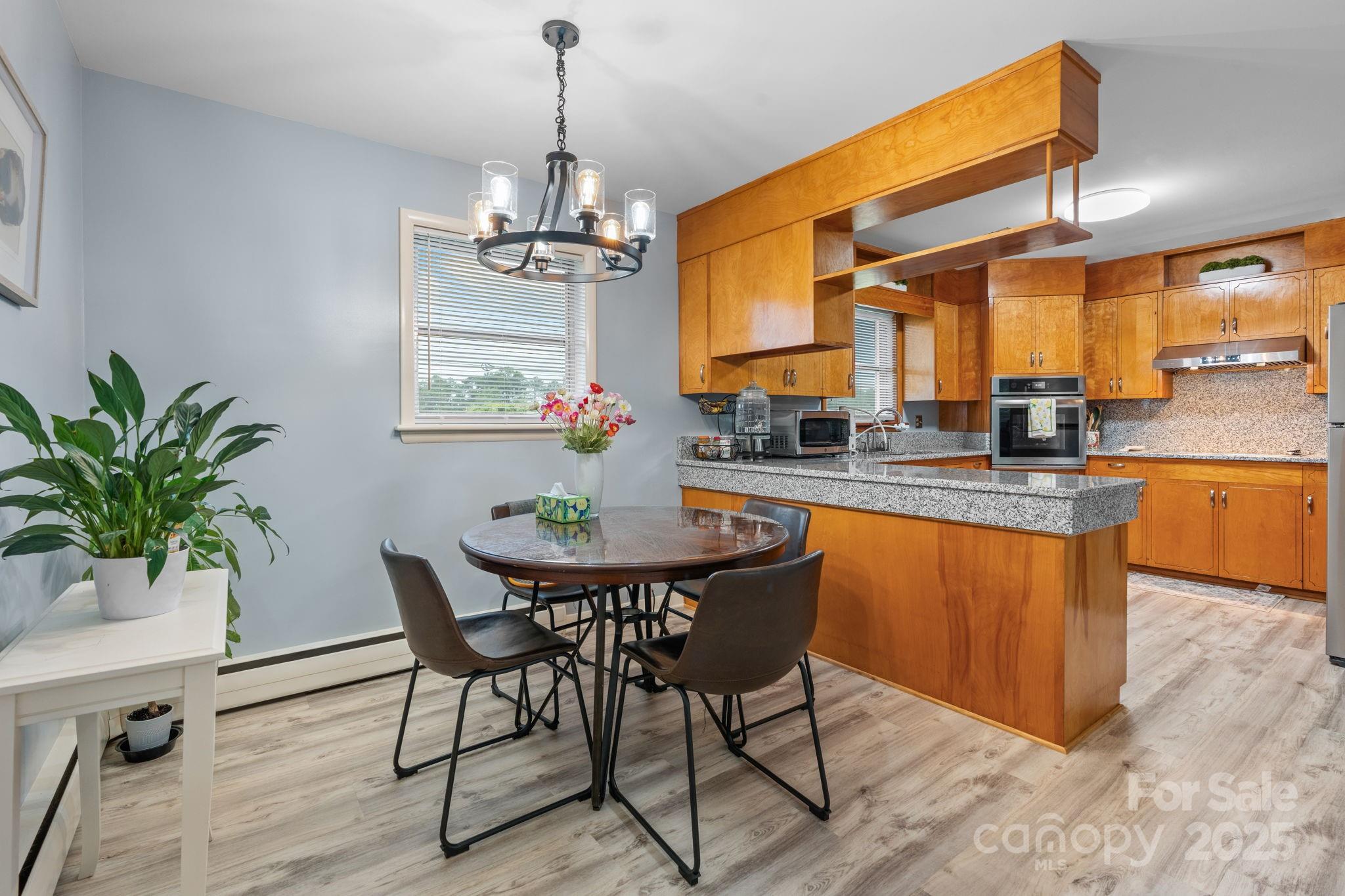 2761 Highland Avenue Property Photo 12