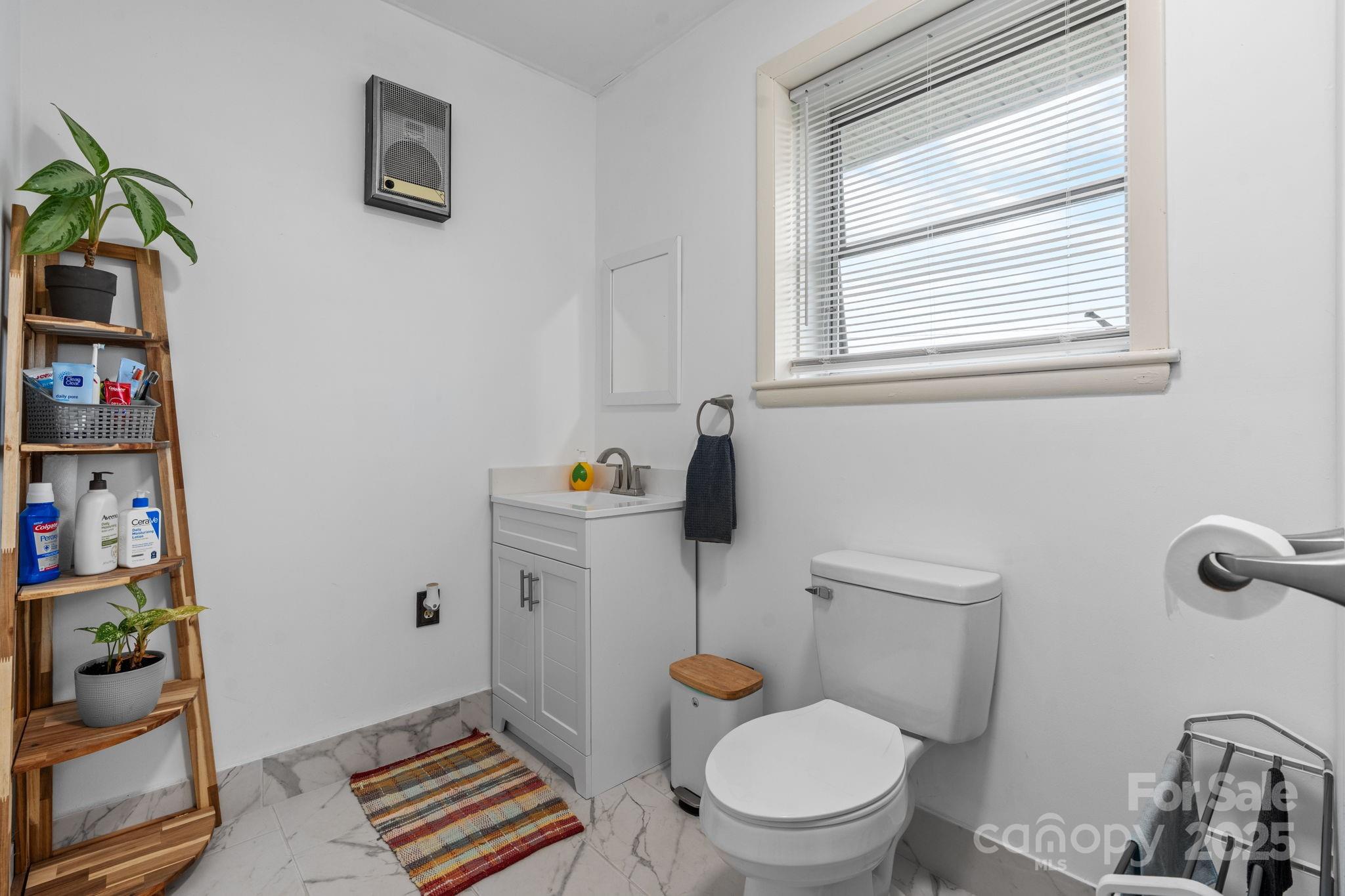 2761 Highland Avenue Property Photo 17