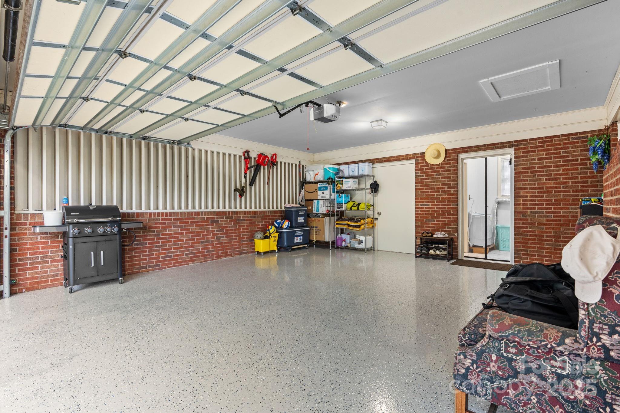 2761 Highland Avenue Property Photo 25