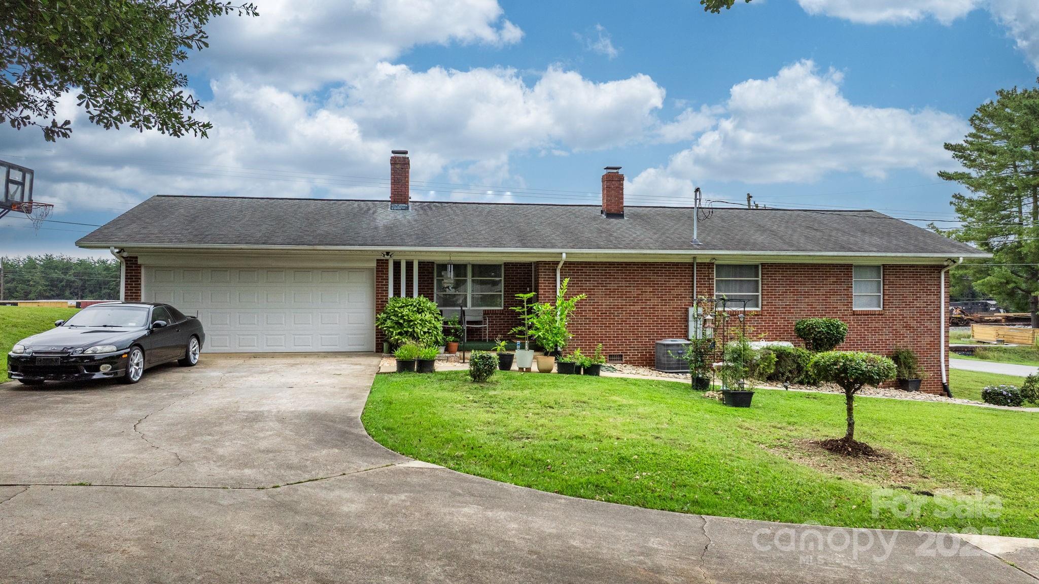 2761 Highland Avenue Property Photo 32