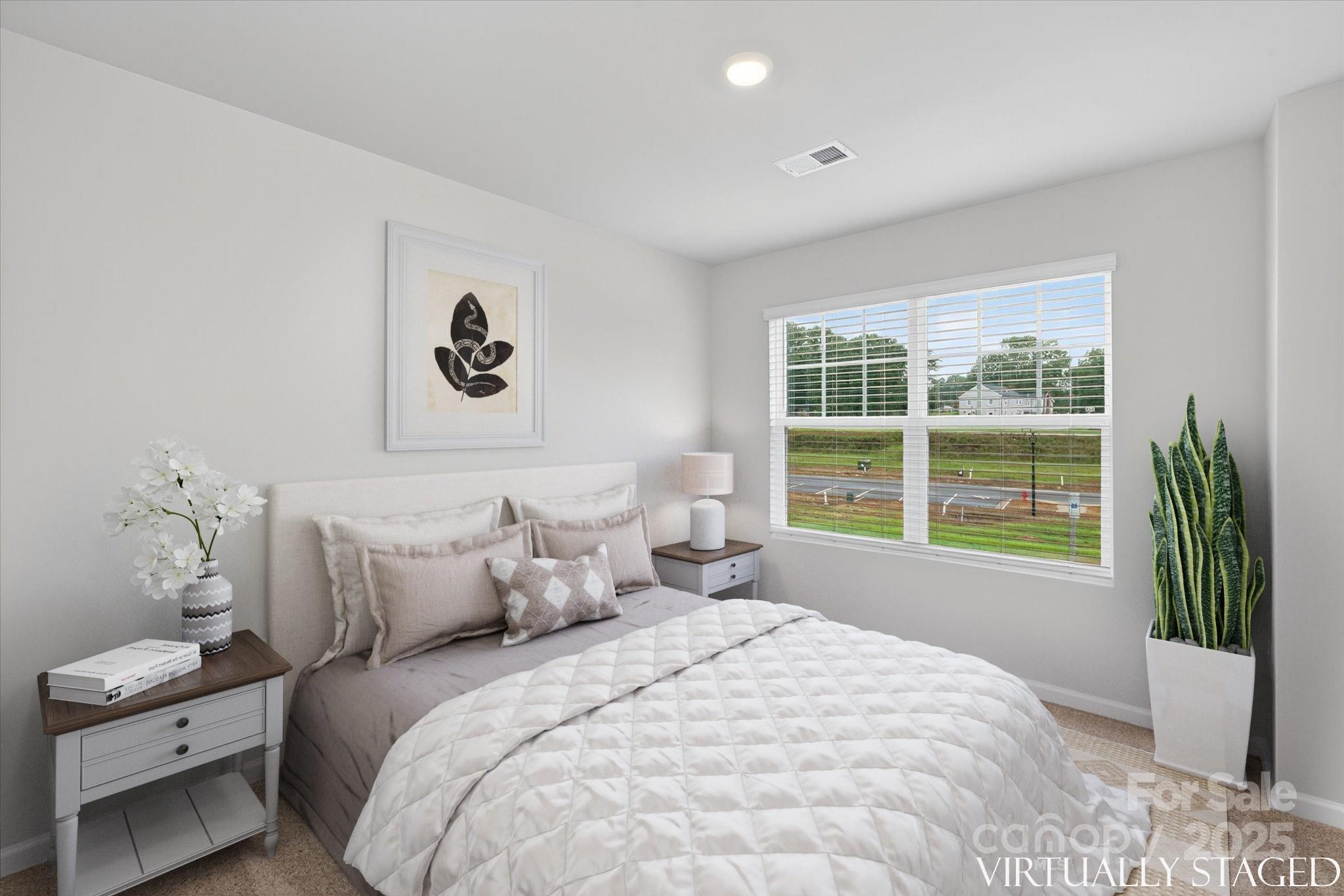 1982 W Davidson Avenue Property Photo 8