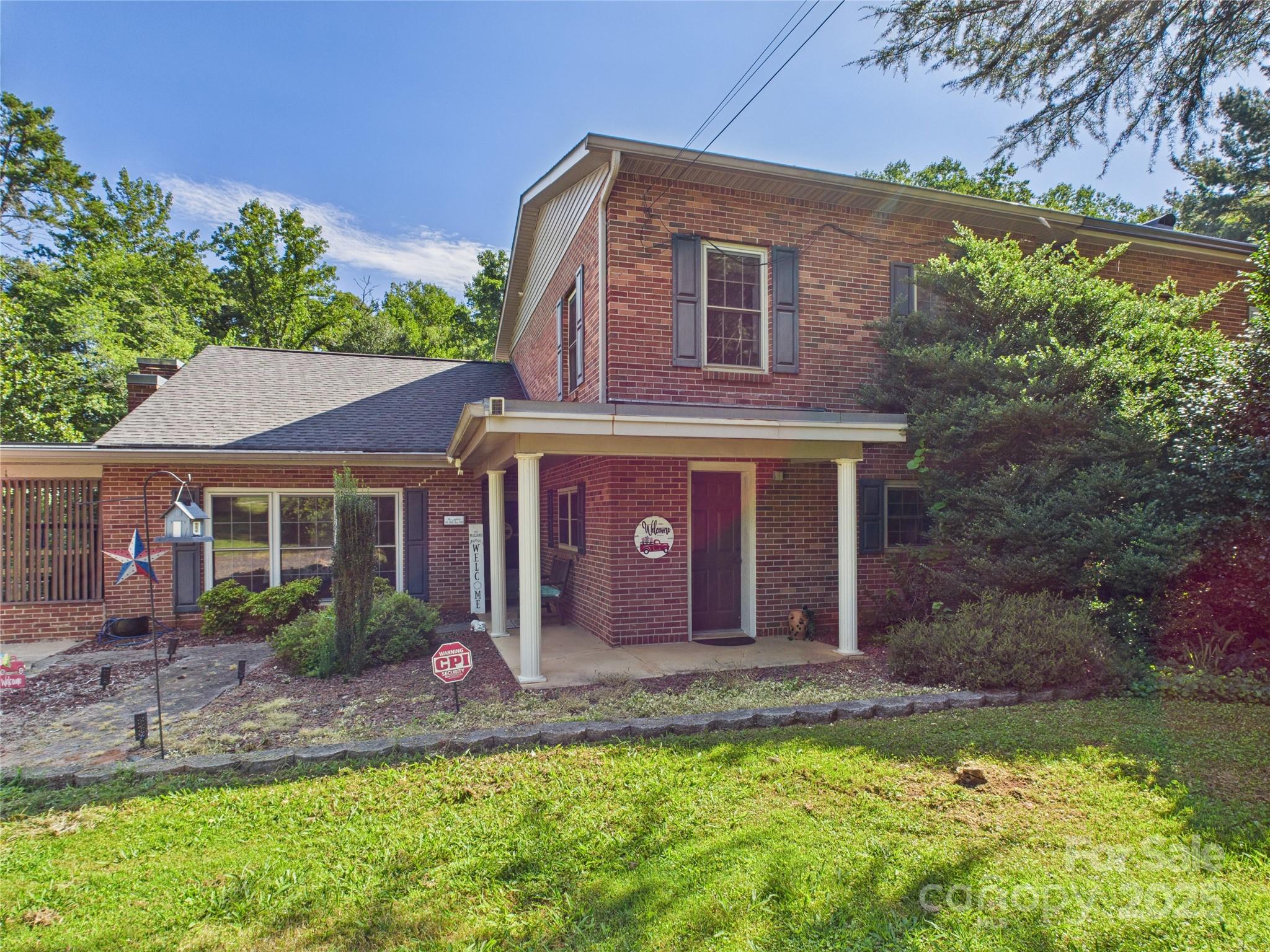 112 30th Avenue Property Photo 1