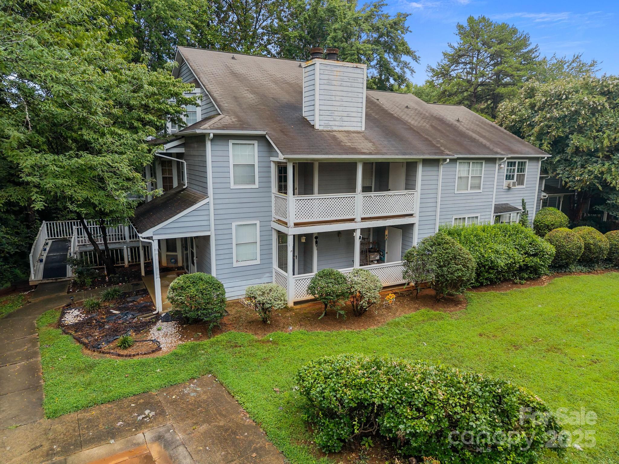 6005 Pinebark Court Property Photo 1