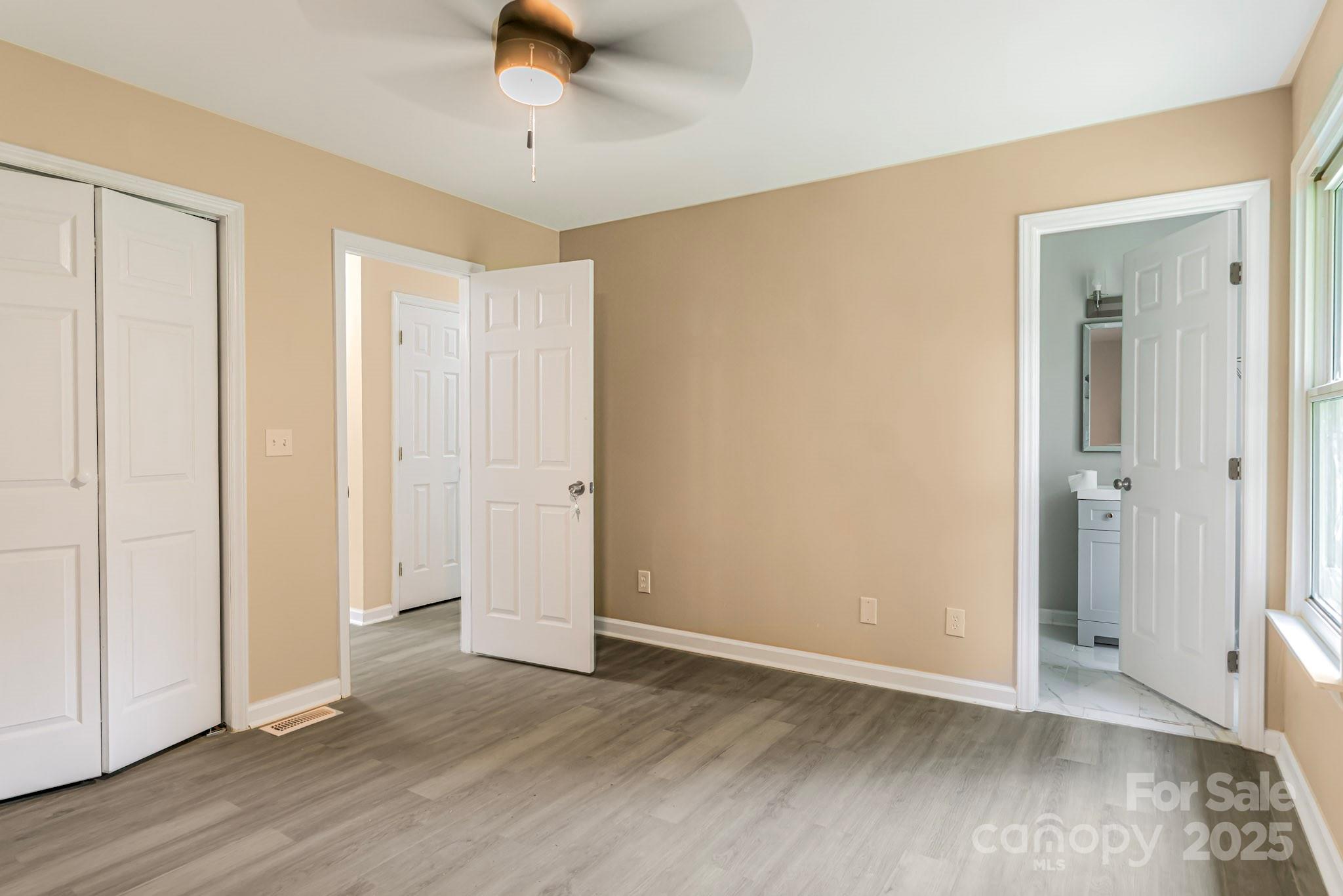 660 Sides Road Property Photo 16