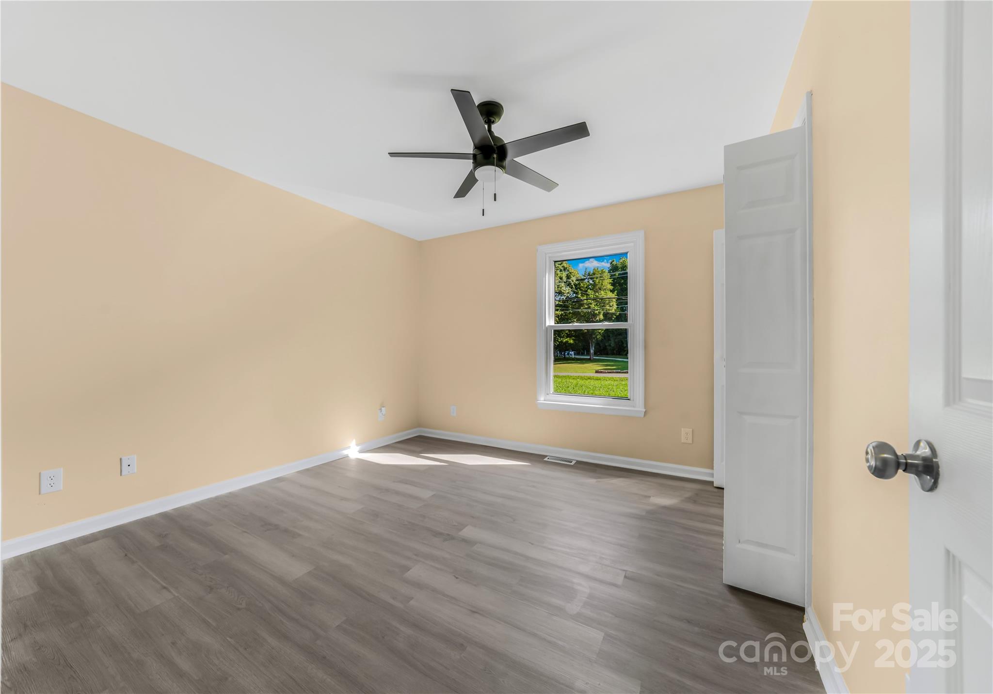 660 Sides Road Property Photo 20