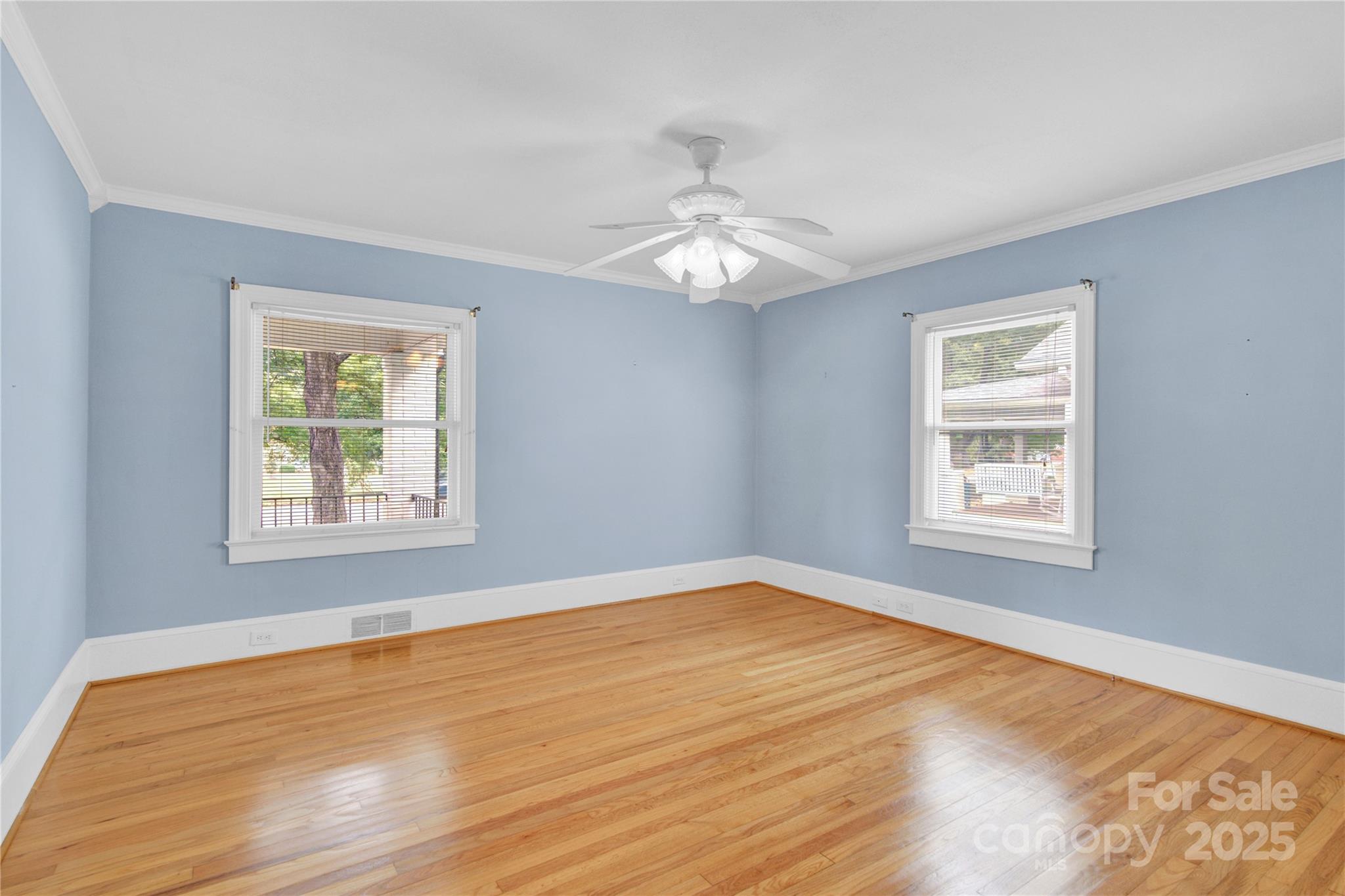 824 Davie Avenue Property Photo 21