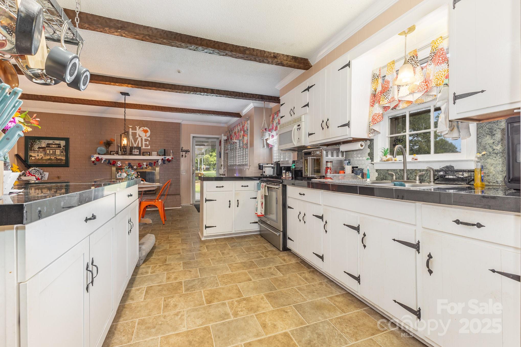 165 Bailey Road Property Photo 8