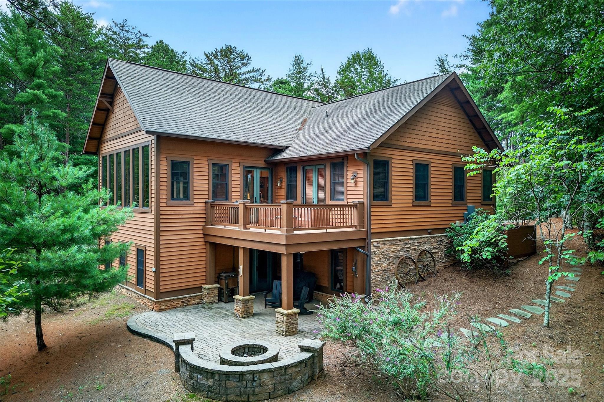 1077 Ten Whigs Ridge 35 Property Photo 1