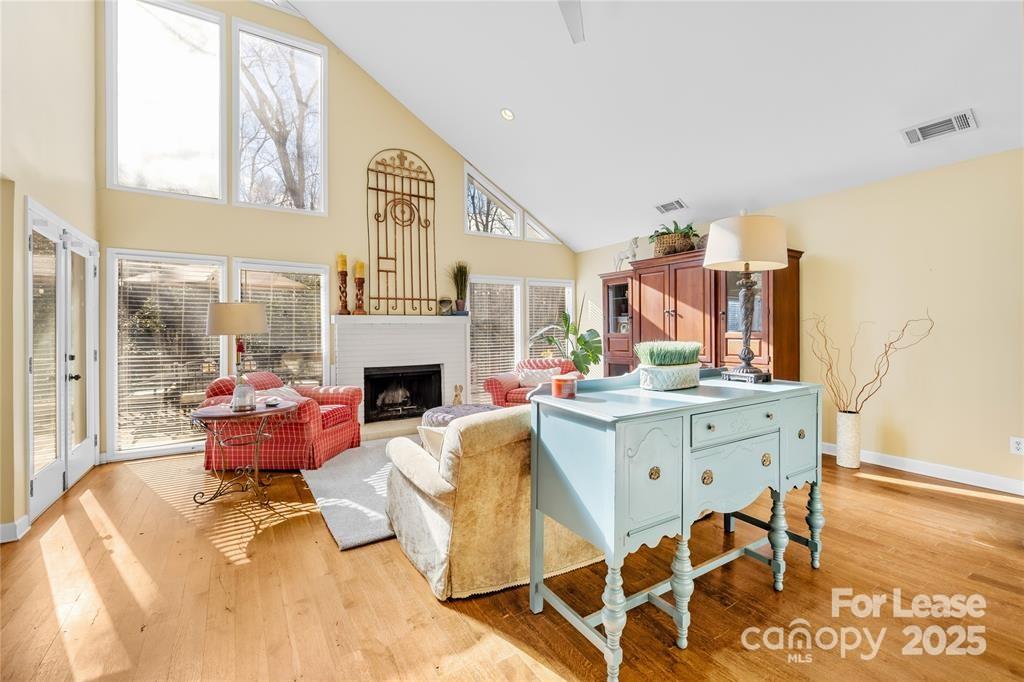 2900 Hanson Drive Property Photo 1