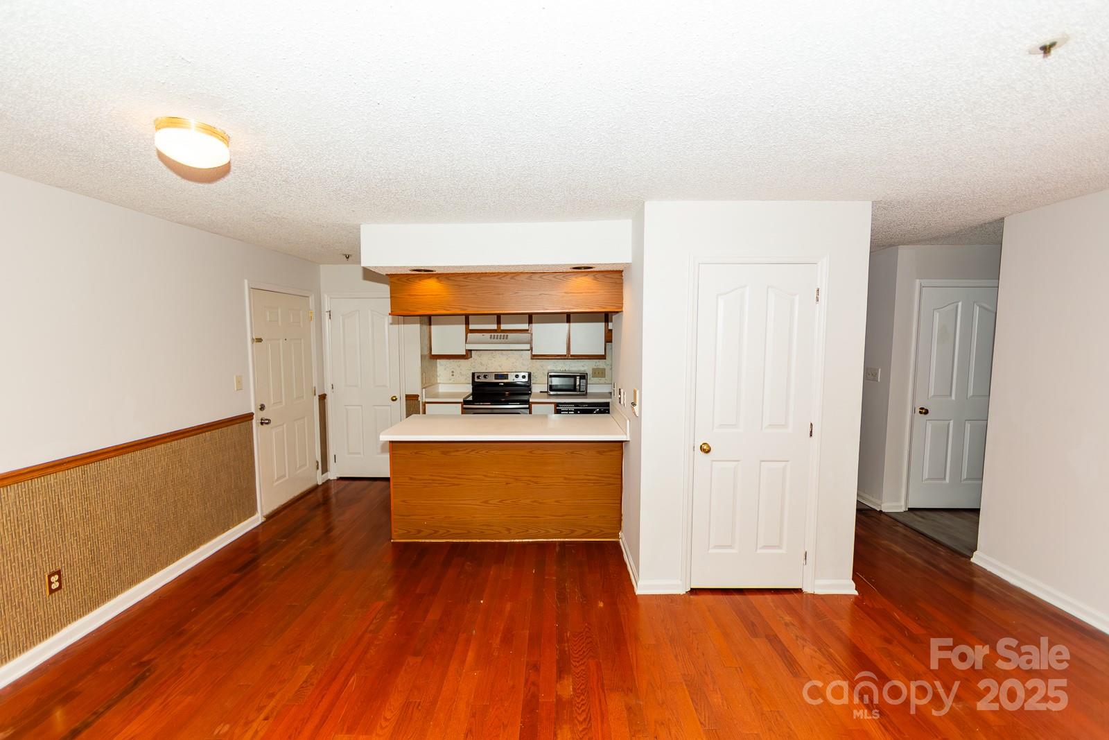 7330 Rose Terrace Court Property Photo 23